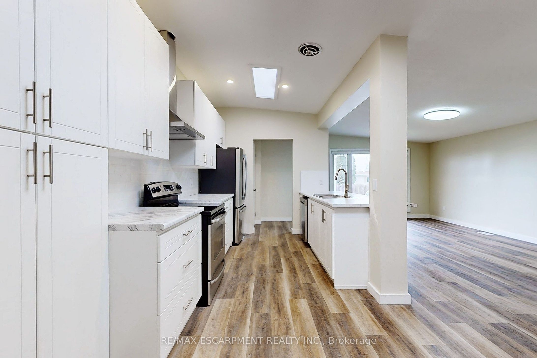 65 FIELDING Crescent UPPER, Hamilton, ON L8V 2P3 photo 5