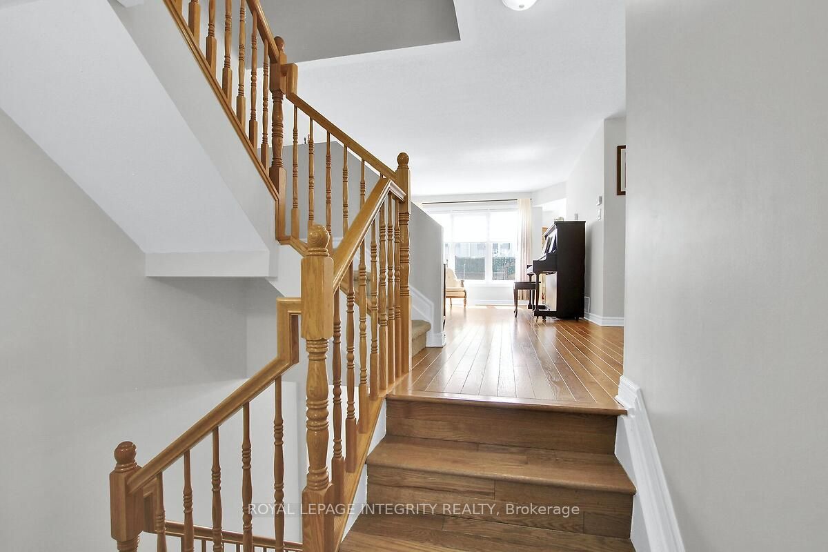 125 Woodmill Terrace W, Kanata, ON K2K 0B8 photo 5