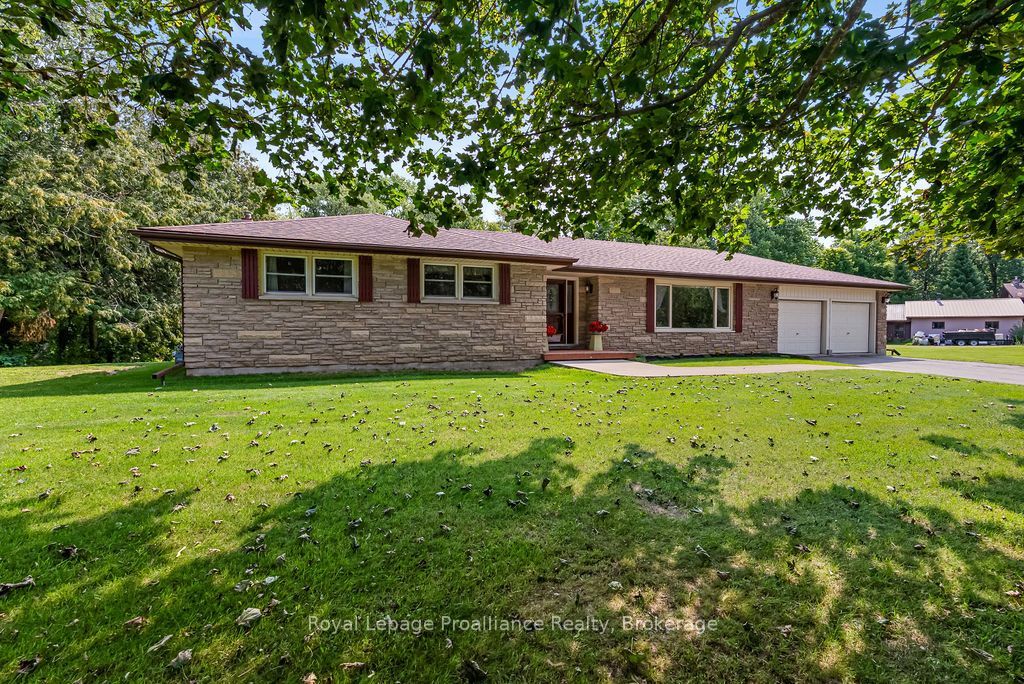 794 Foxboro Stirling Road, Quinte West, ON K0K 2B0 photo 2