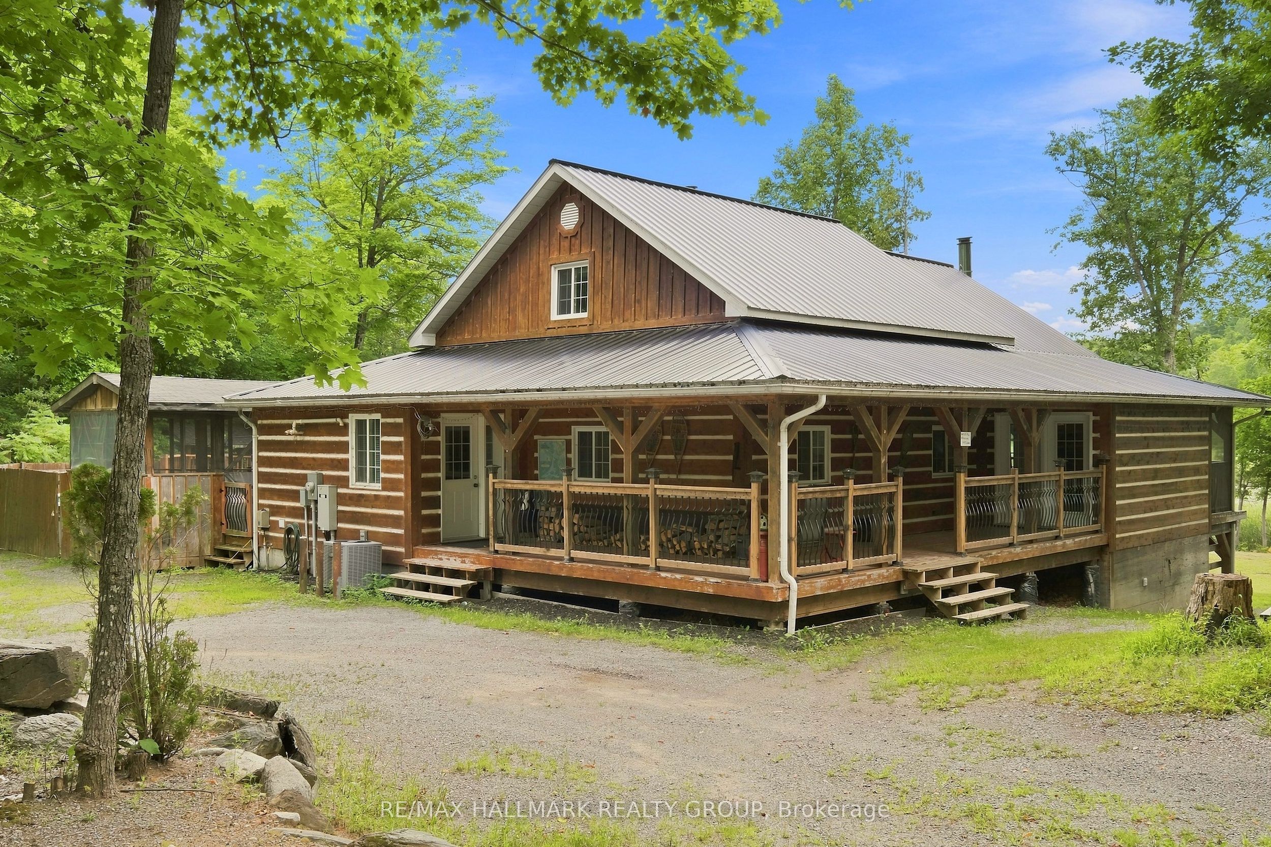 261 Lacourse Lane, Lanark Highlands, ON K0A 3L0 photo 2