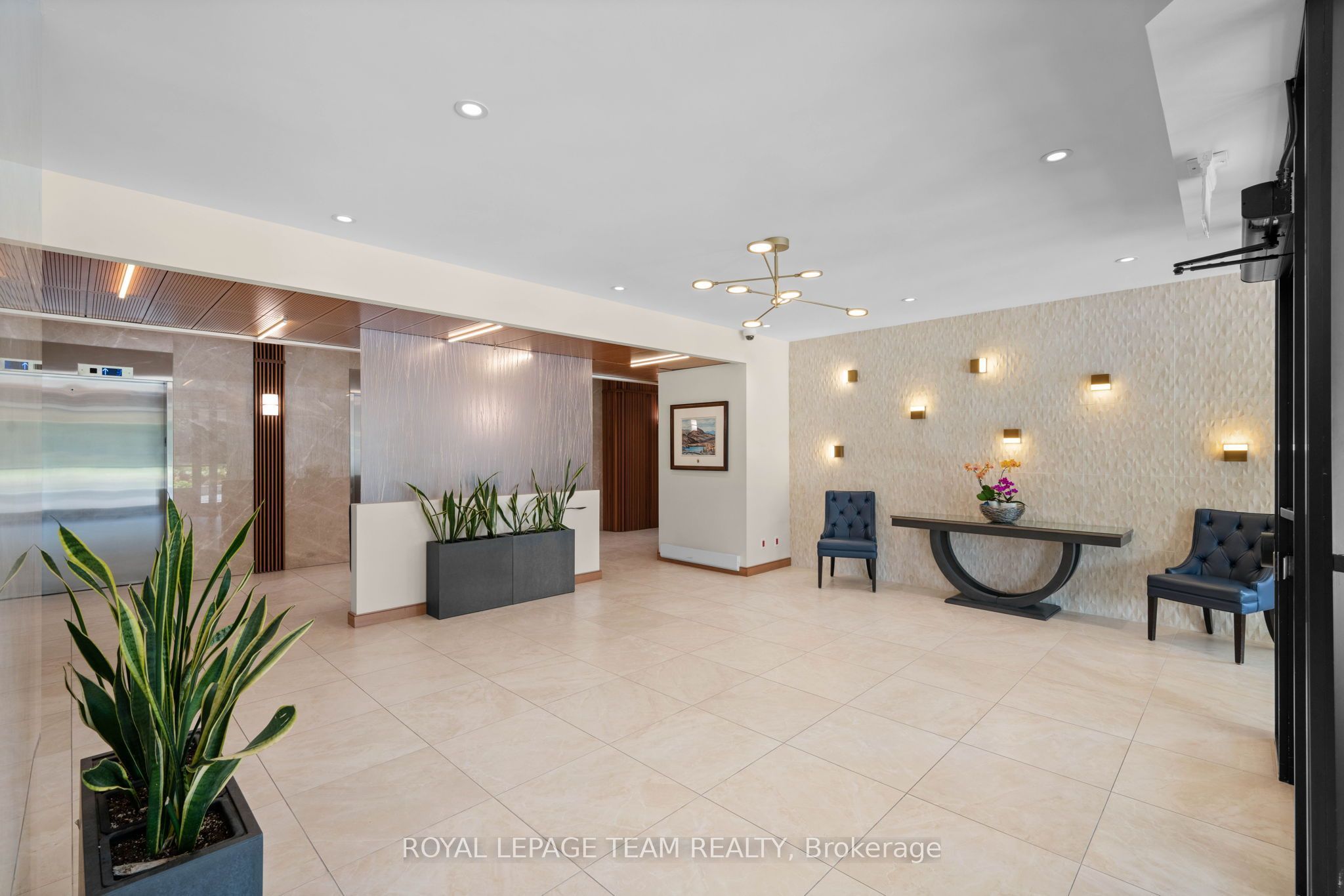1500 Riverside Drive 2408, Alta Vista and Area, ON K1G 4J4 photo 3