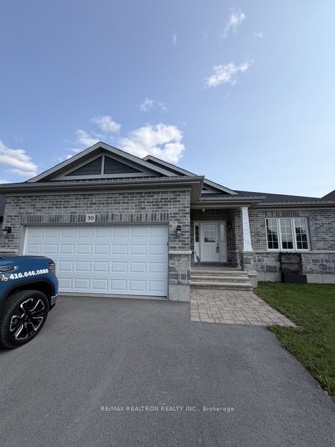 30 Gardiner Street, Belleville, ON K8N 4Z5