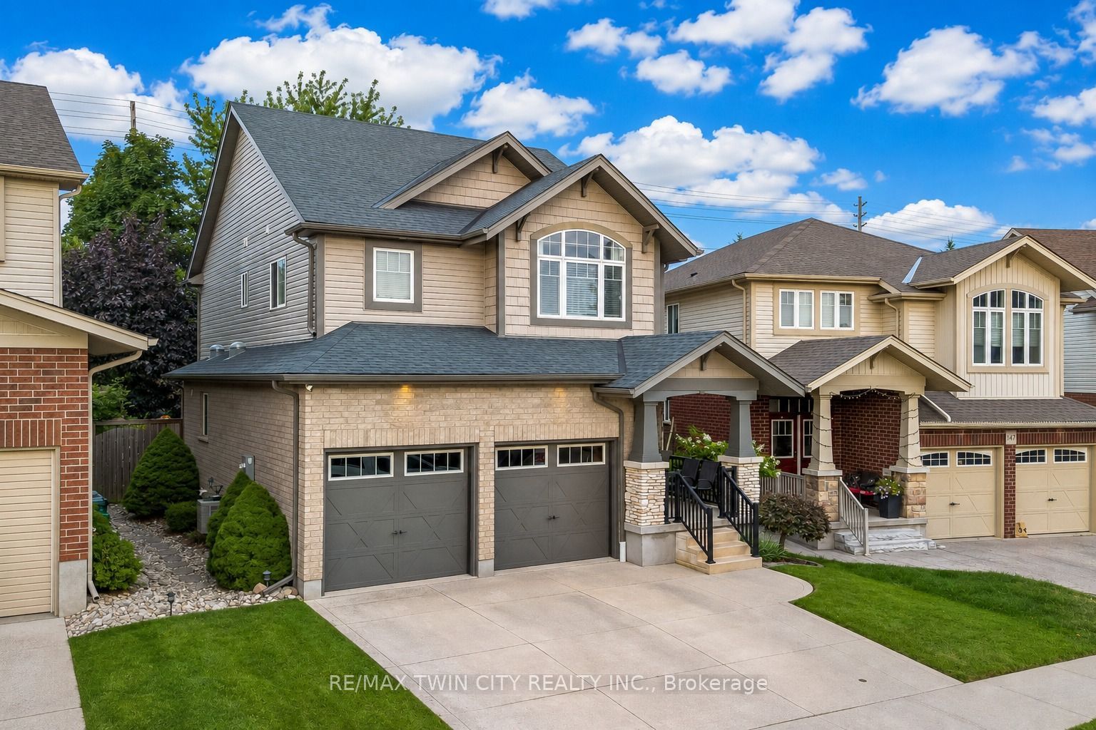143 Riehm Street, Kitchener, ON N2E 4L3 photo 2