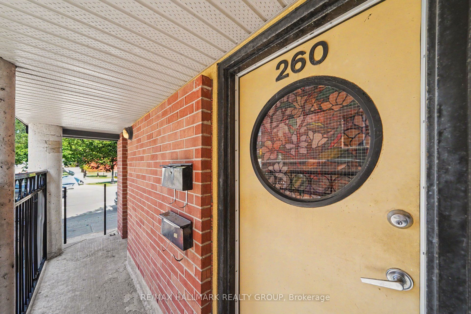 260 King Edward Avenue, Lower Town - Sandy Hill, ON K1N 7M1 photo 3