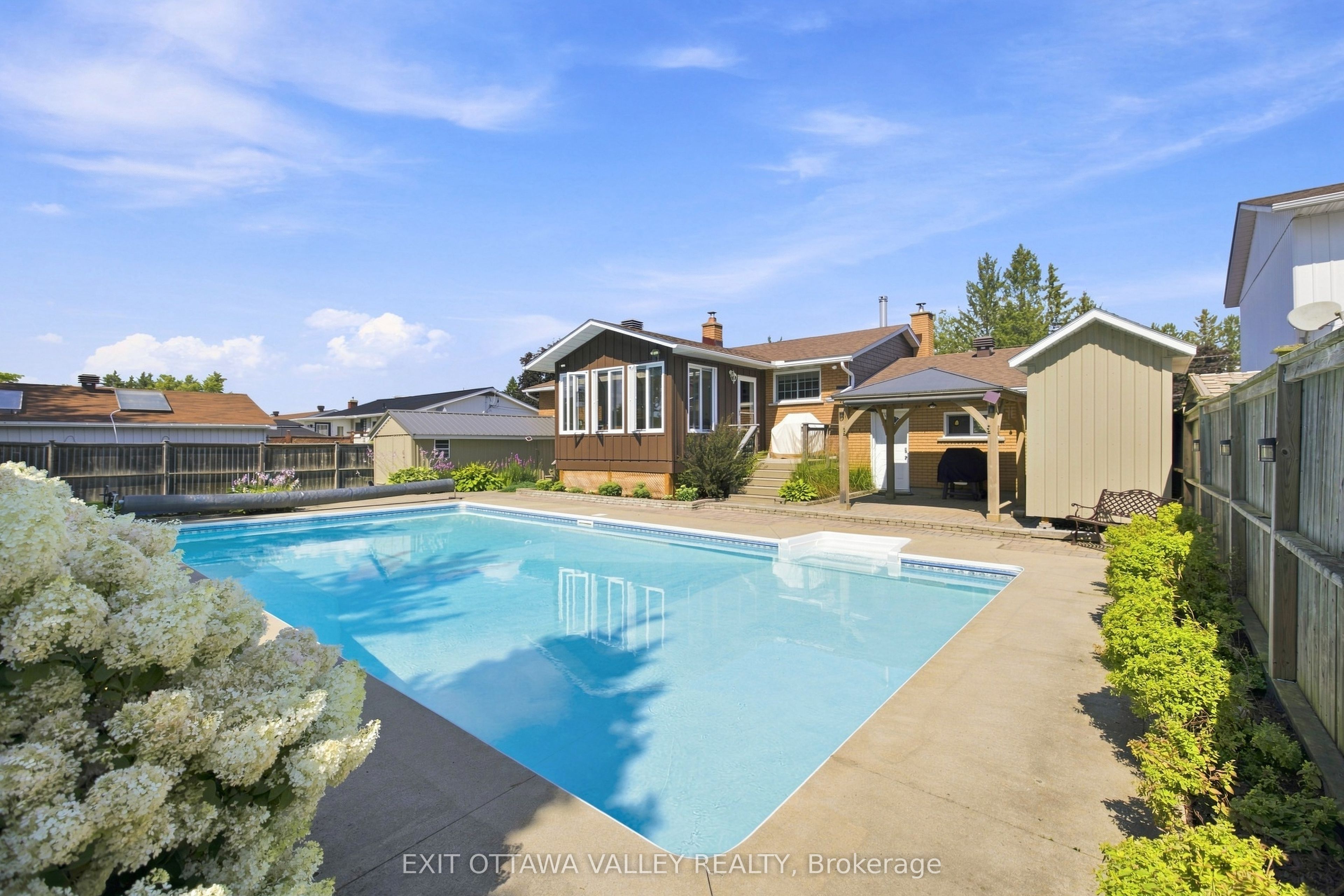 5 Valley Street, Laurentian Valley, ON K8A 8R3 photo 5