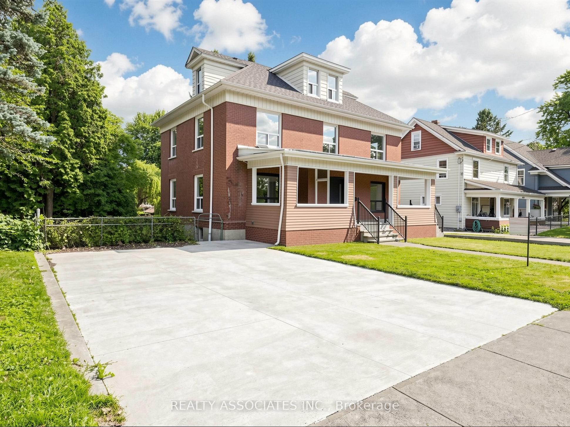 6058 Culp Street, Niagara Falls, ON L2G 2B7 photo 2