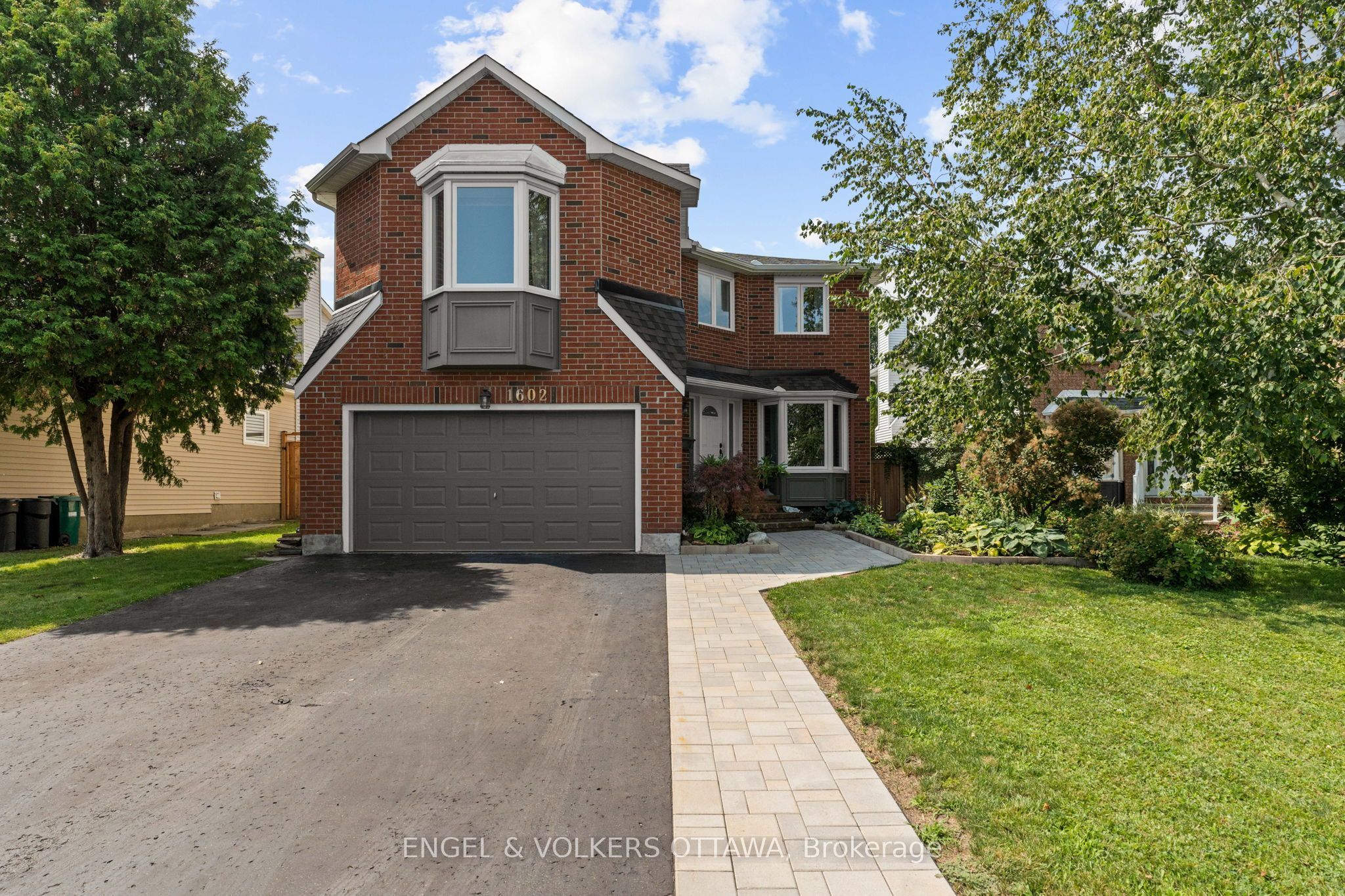 1602 Proulx Drive, Orleans - Cumberland and Area, ON K4A 1T5 photo 2