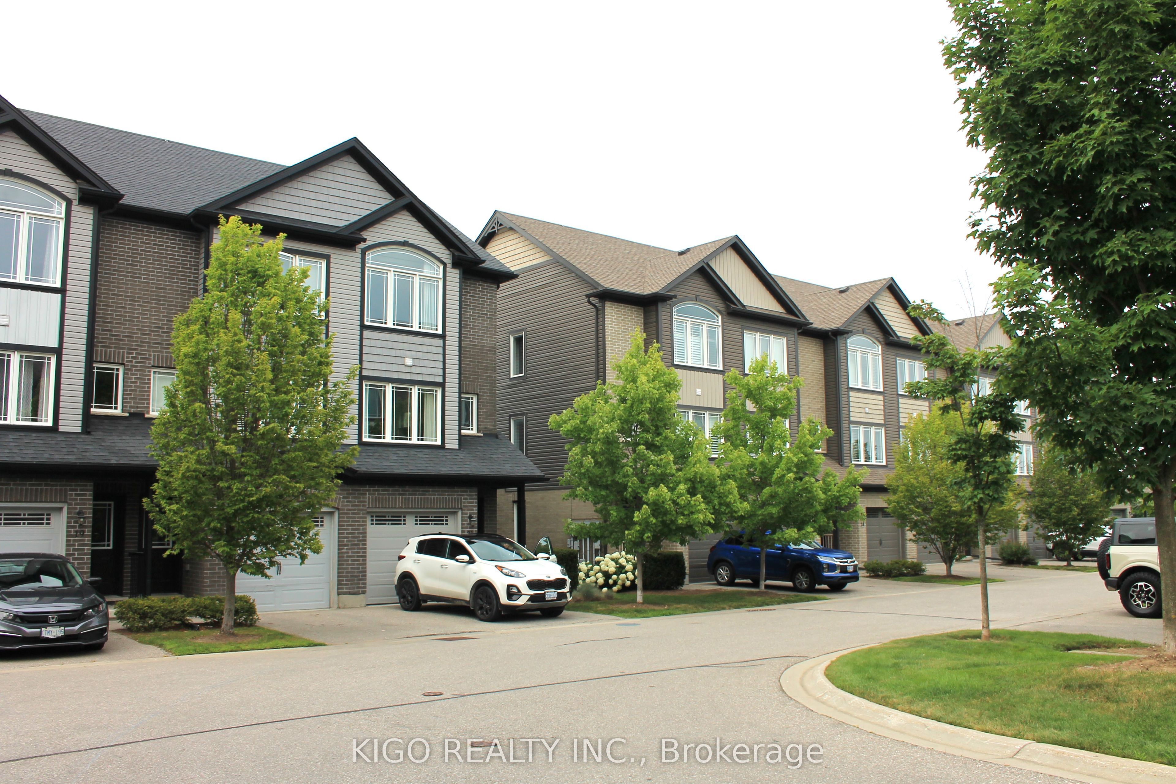 12 Poplar Drive 21, Cambridge, ON N3C 0G4