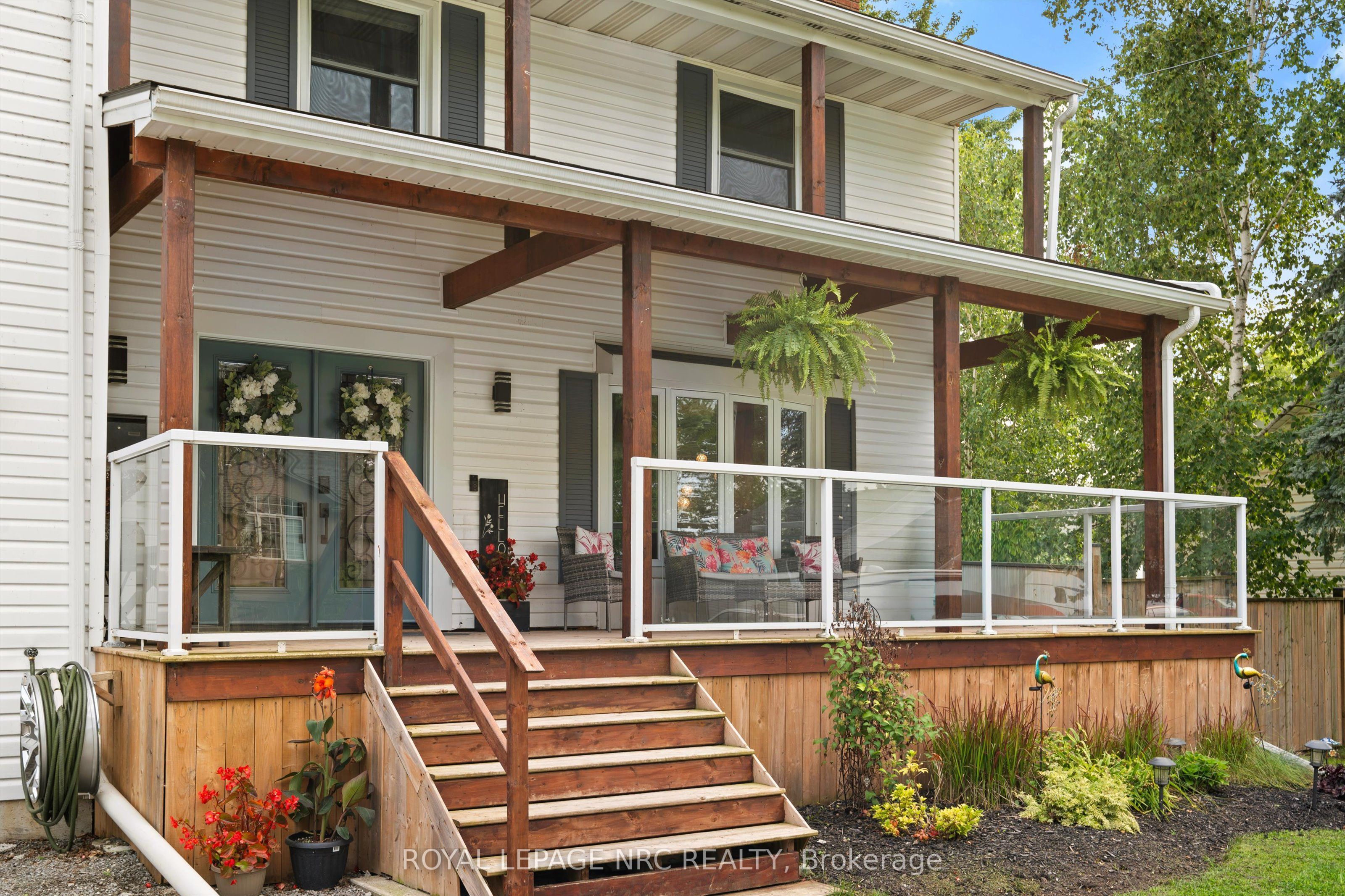 11 Connaught Avenue, Thorold, ON L0S 1K0 photo 3