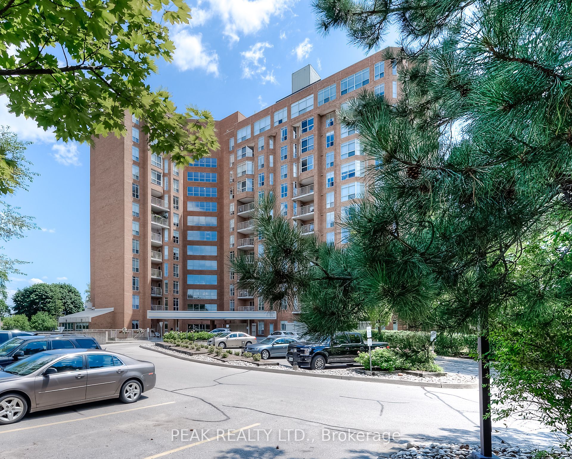 1414 King Street E 804, Kitchener, ON N2G 4T8 photo 3