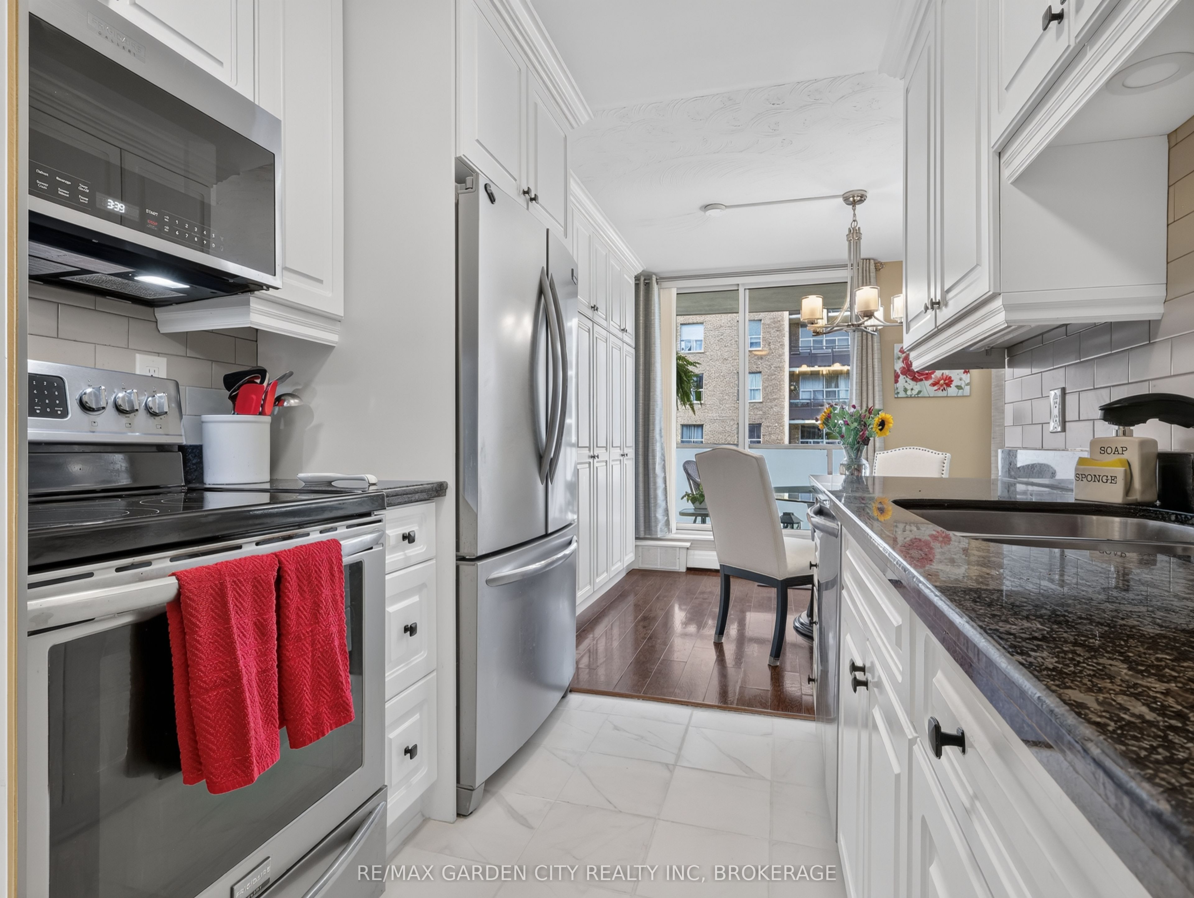 359 Scott Street N 701, St. Catharines, ON L2N 2G5 photo 4