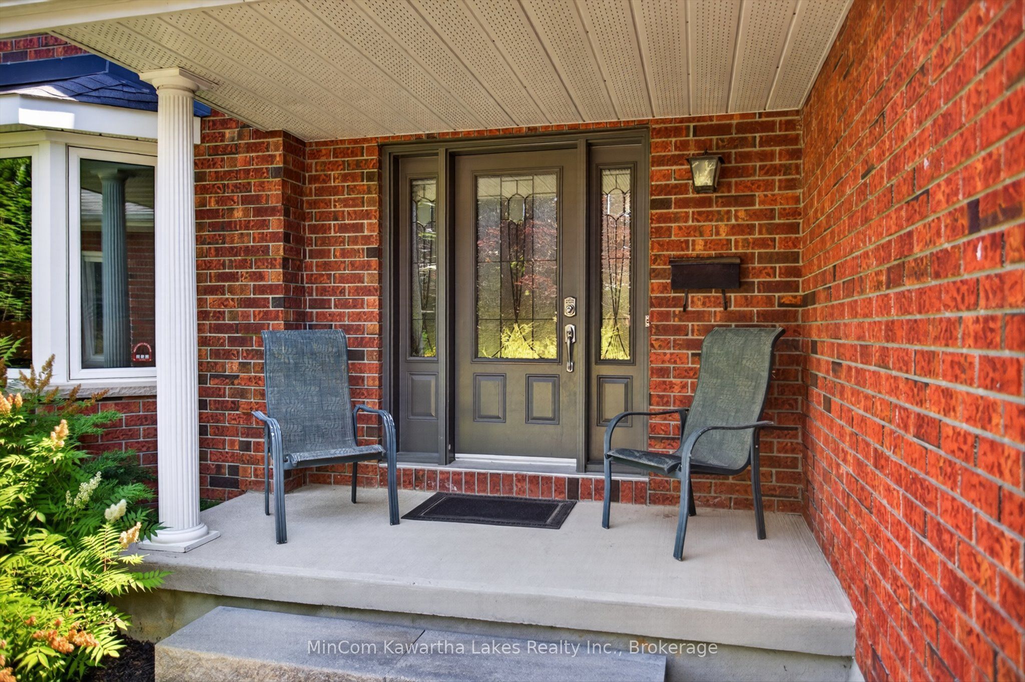 1947 PARKWOOD Circle, Peterborough, ON K9J 8C9 photo 4