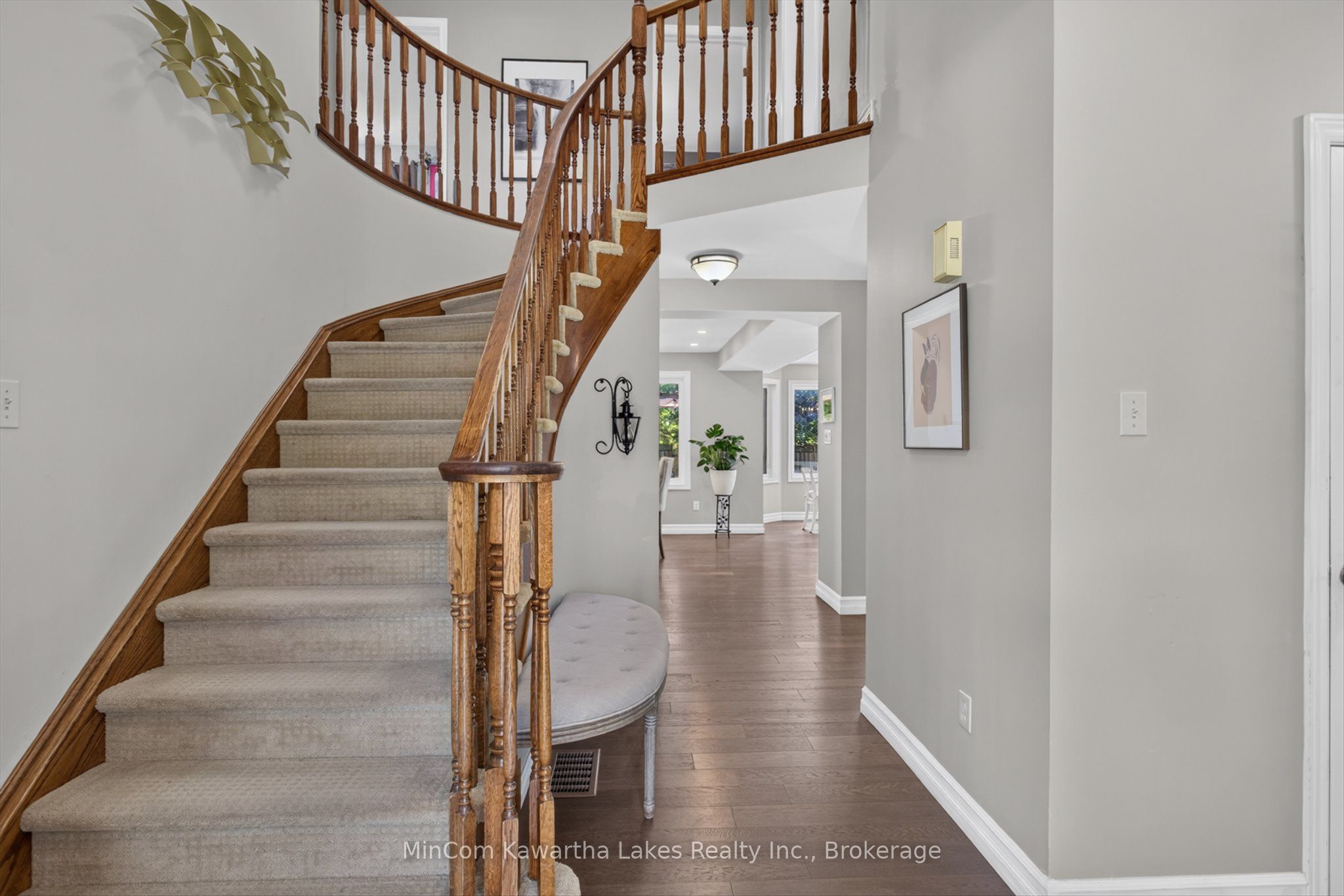 1947 PARKWOOD Circle, Peterborough, ON K9J 8C9 photo 5