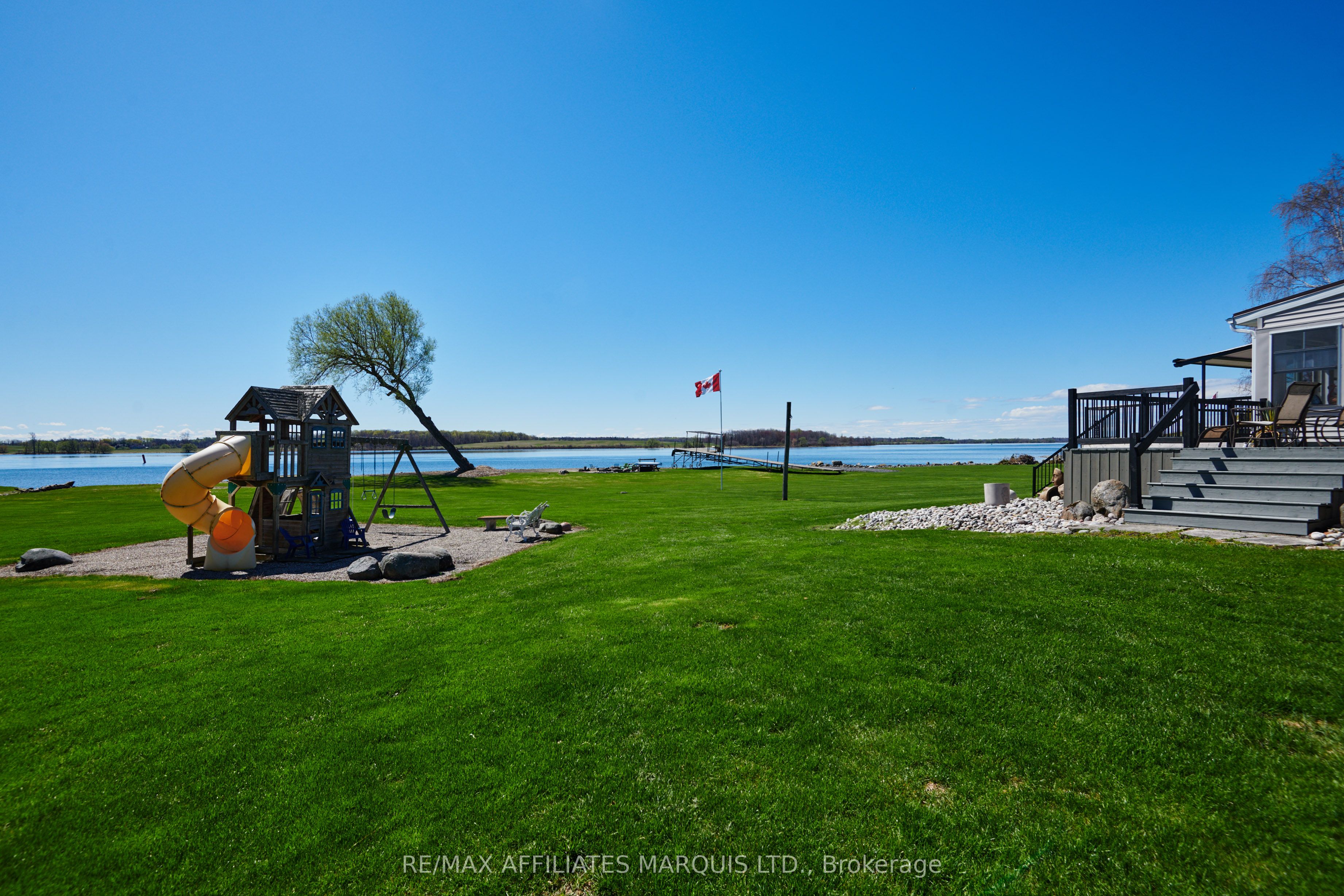 11728 Lakeshore Drive, South Dundas, ON K0C 1X0 photo 4