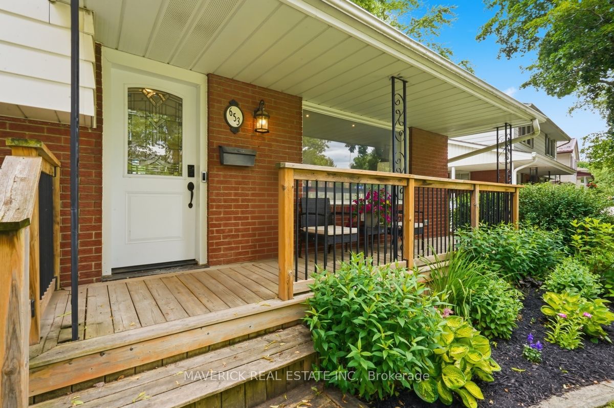 653 Viscount Road, London South, ON N6J 2Y4 photo 4