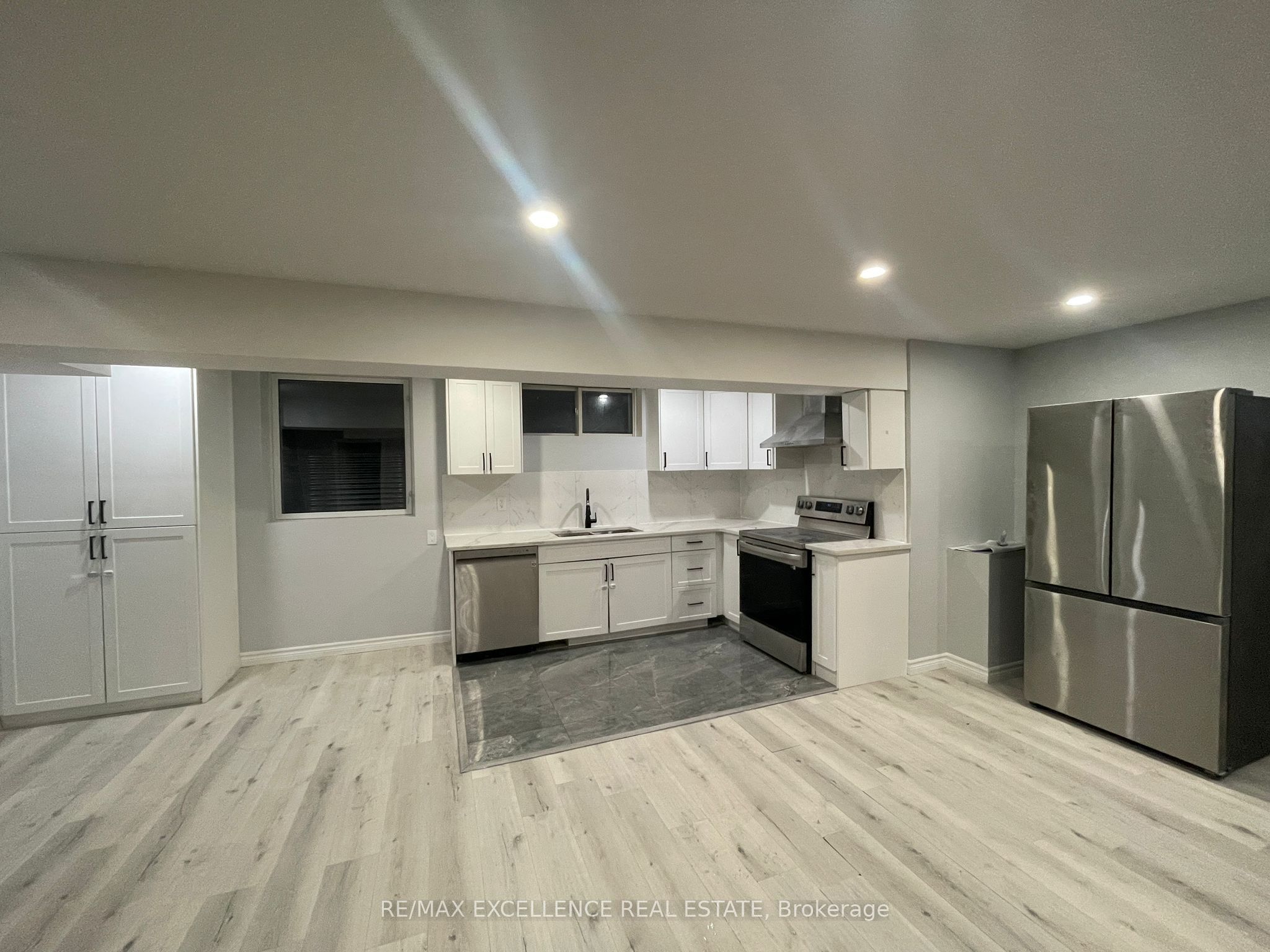 1595 Borden Street, London East, ON N5W 2P9 photo 2