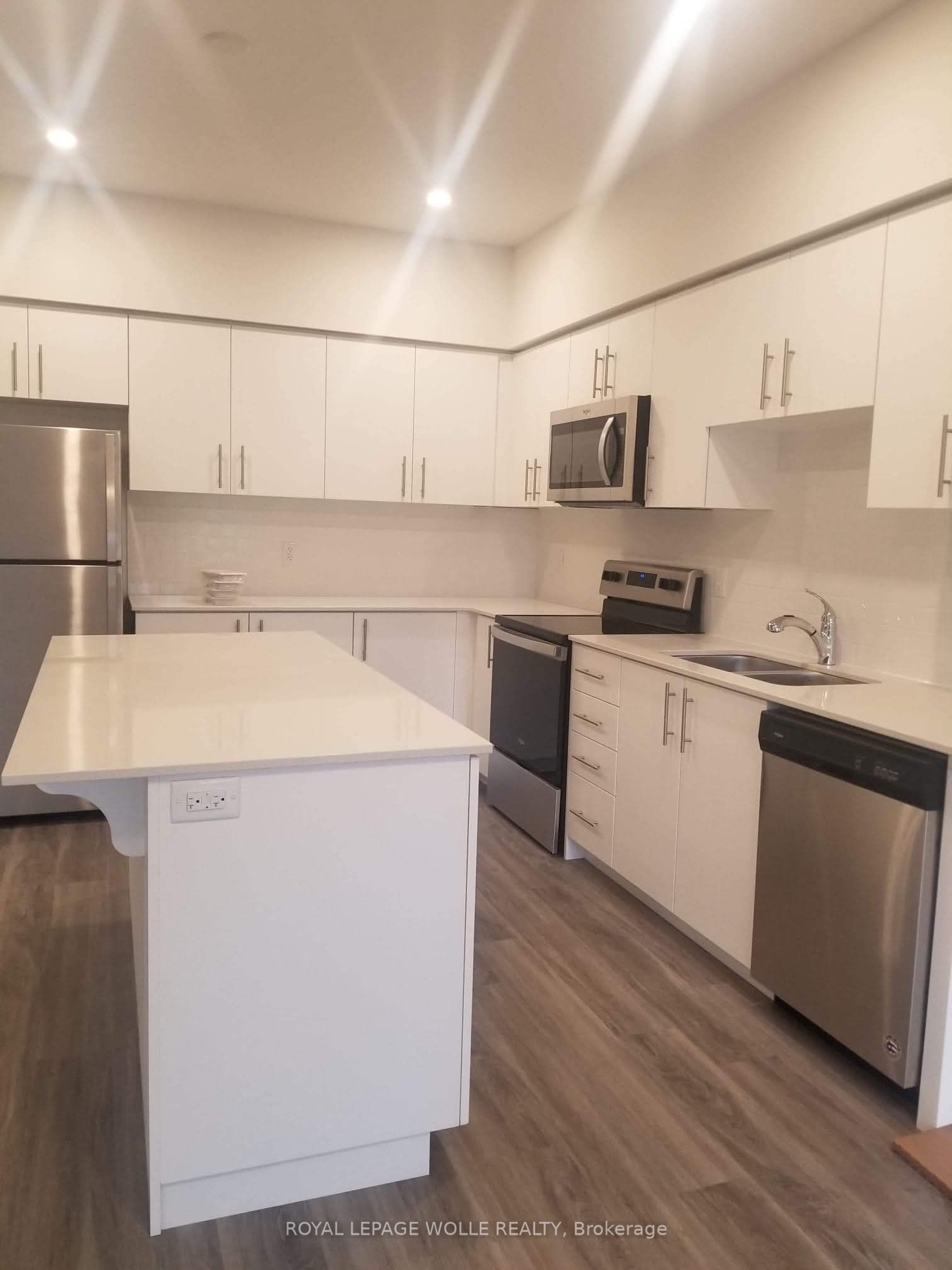 110 Fergus Avenue 33, Kitchener, ON N2A 2H2 photo 3