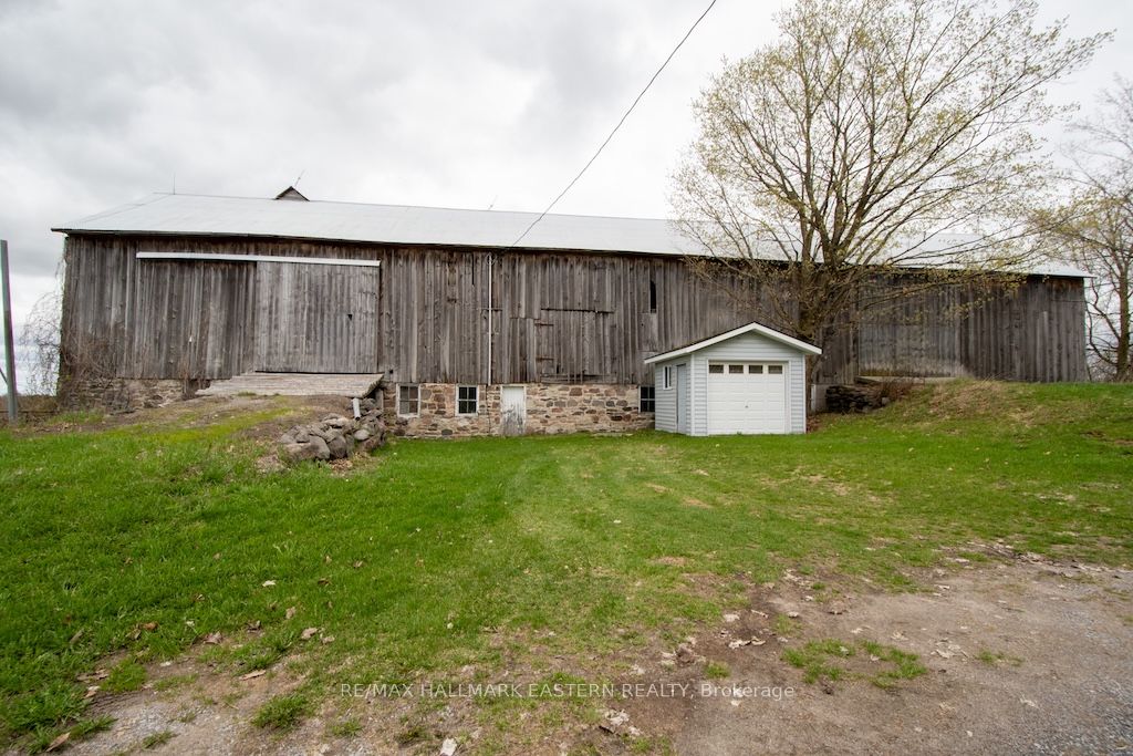 1444 5th Line, Selwyn, ON K9J 6X5 photo 5