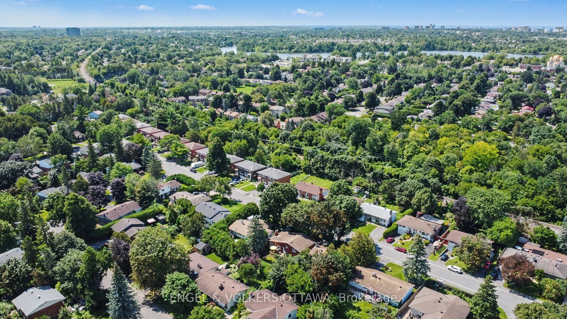 2715 Colman Street, Billings Bridge - Riverside Park and Area, ON K1V 8J8 photo 5