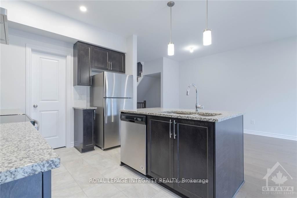 69 Finsbury Avenue, Stittsville - Munster - Richmond, ON K2S 2N8 photo 4