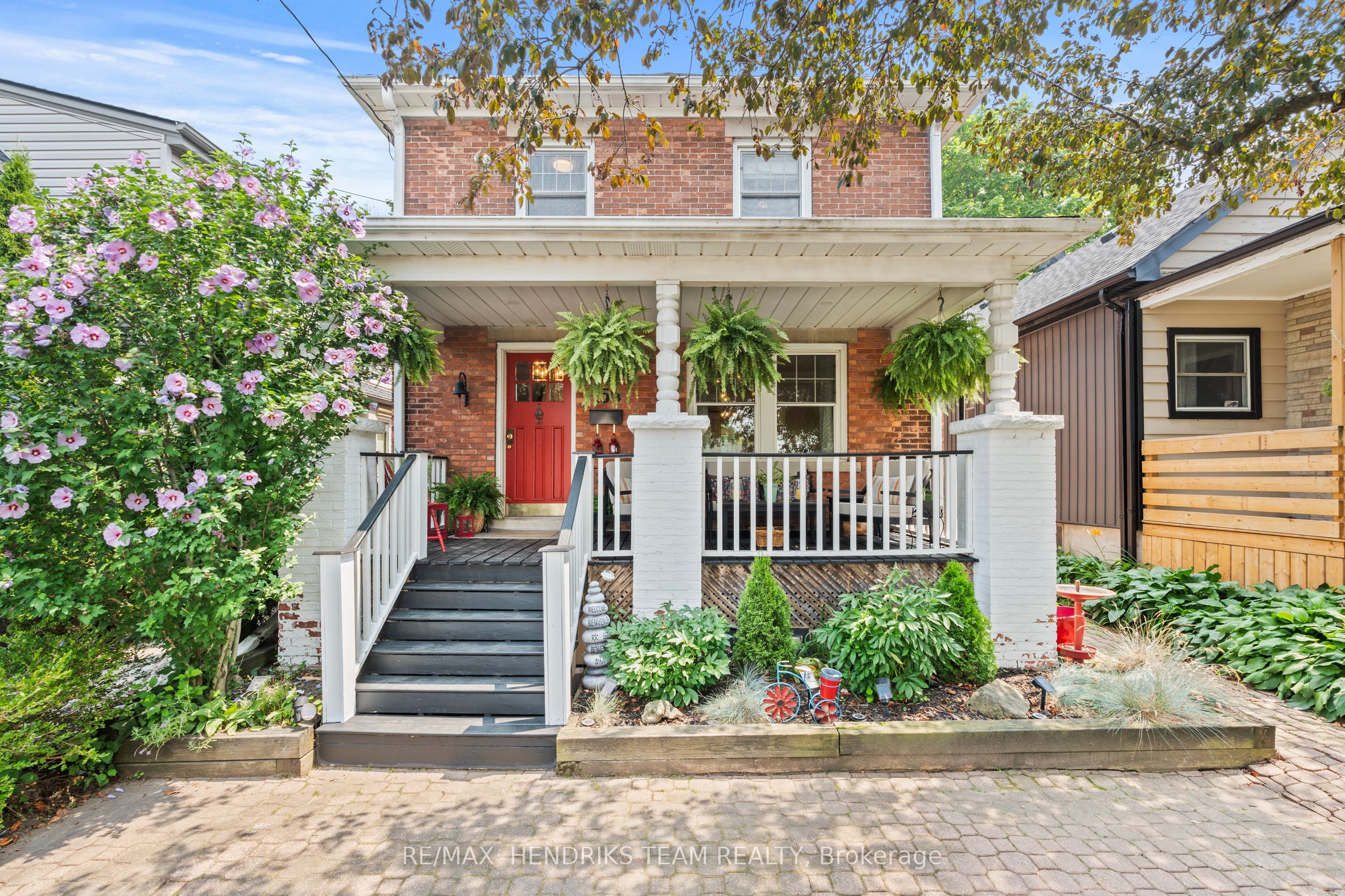 150 York Street, St. Catharines, ON L2R 6E7