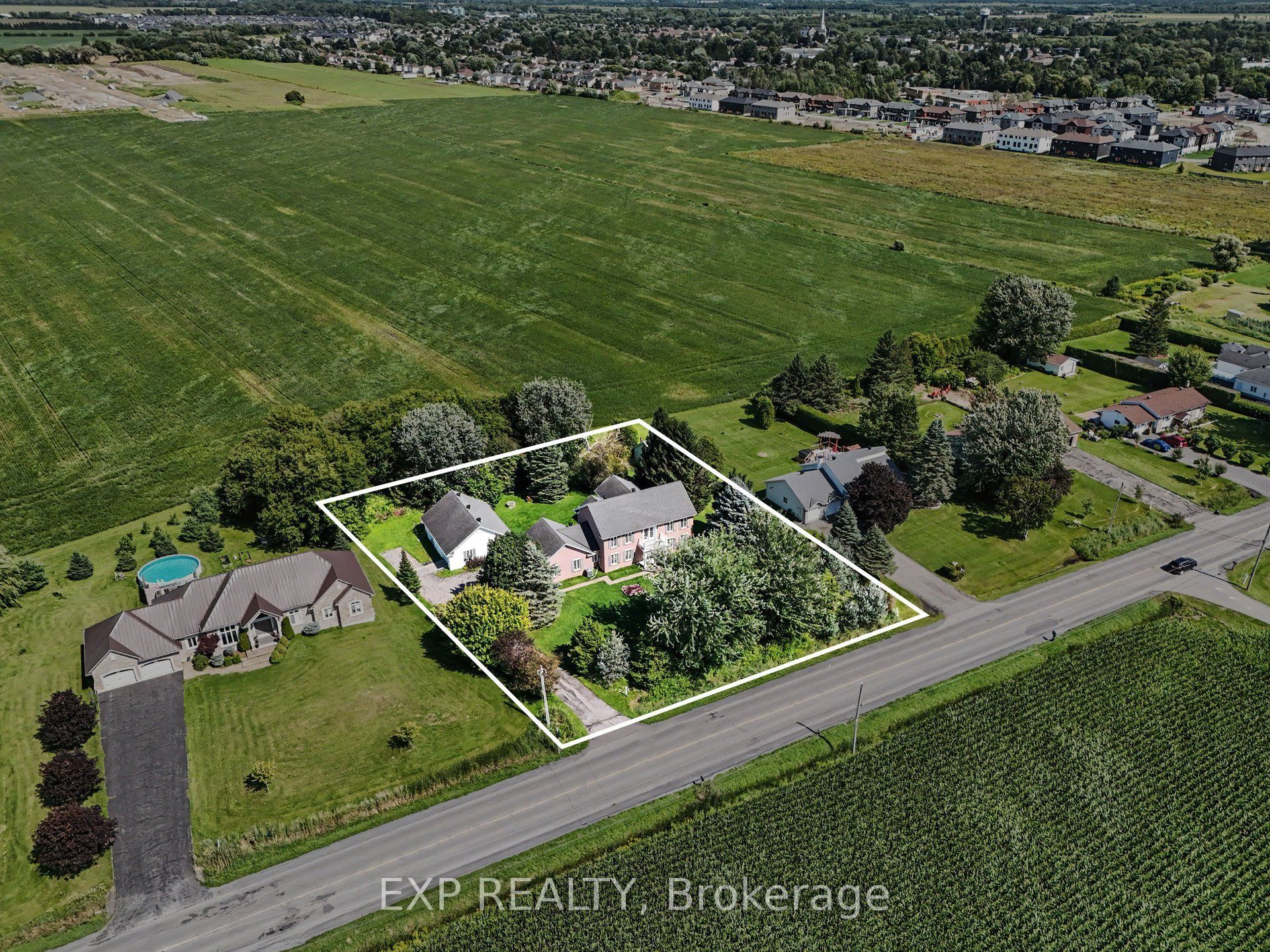 1007 St Pierre Road, Russell, ON K0A 1W0 photo 5
