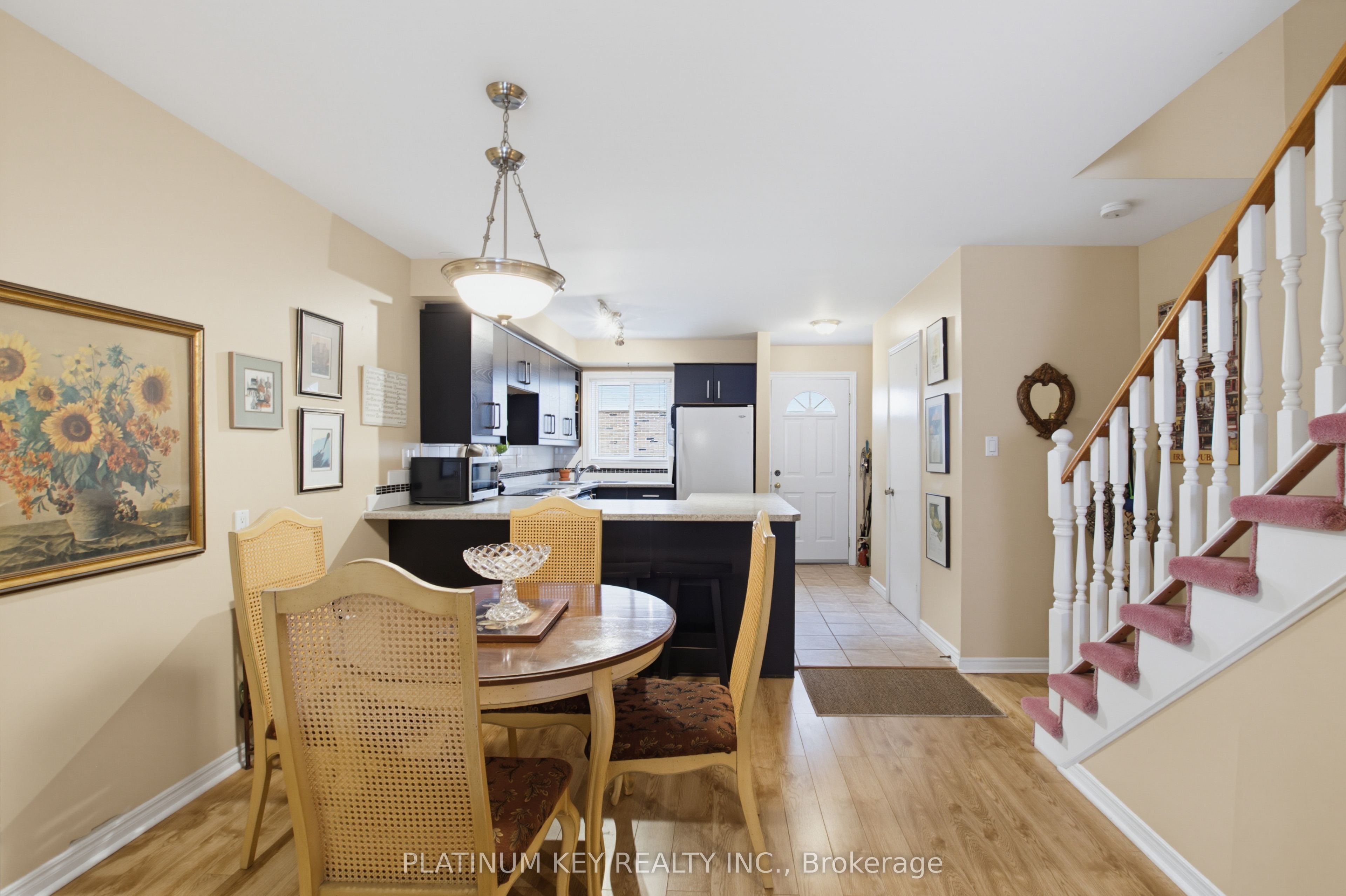 1328 Commissioners Road W 62, London South, ON N6K 2Y6 photo 3