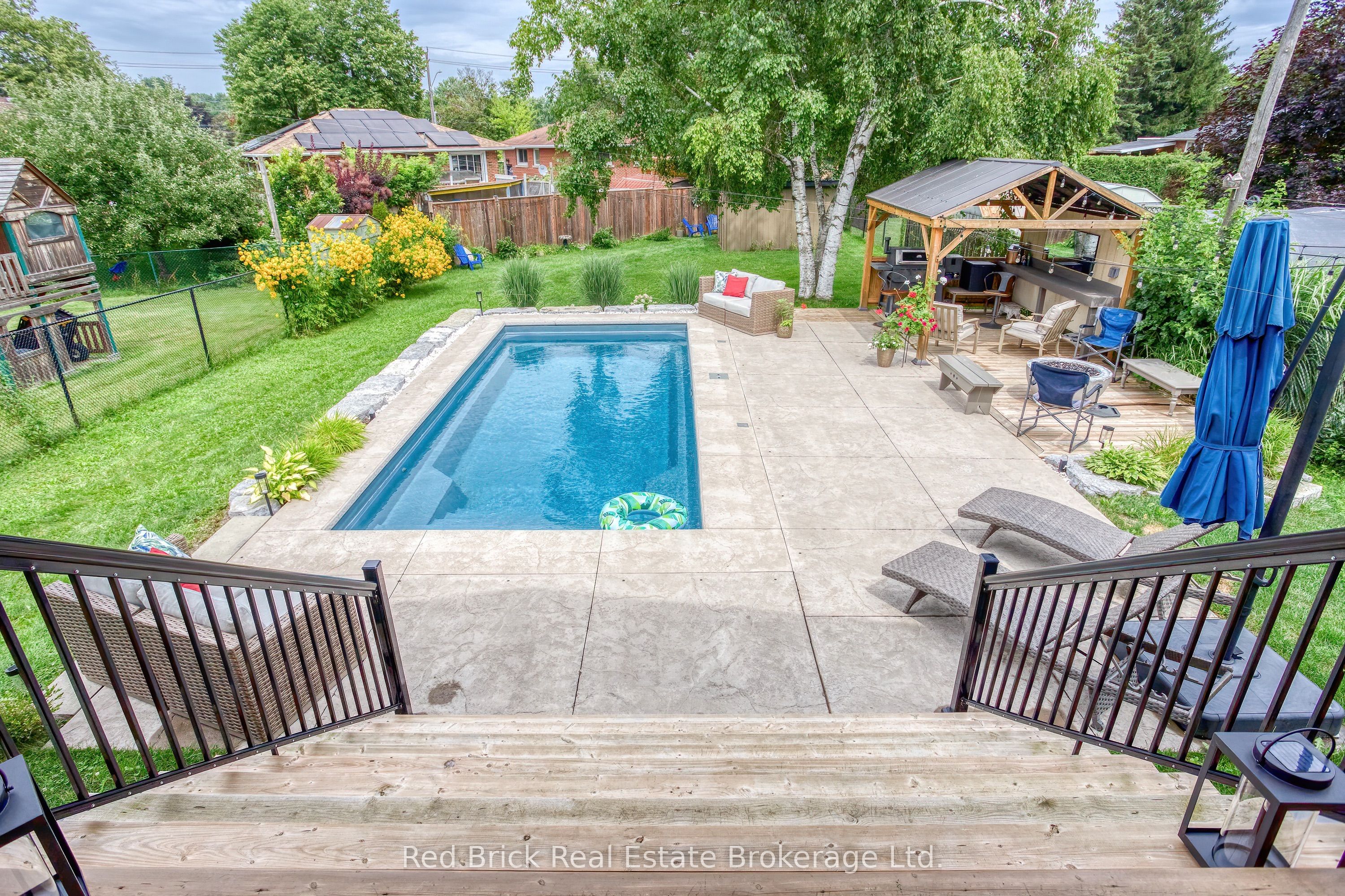 141 Lane Street, Guelph, ON N1E 4N6 photo 2