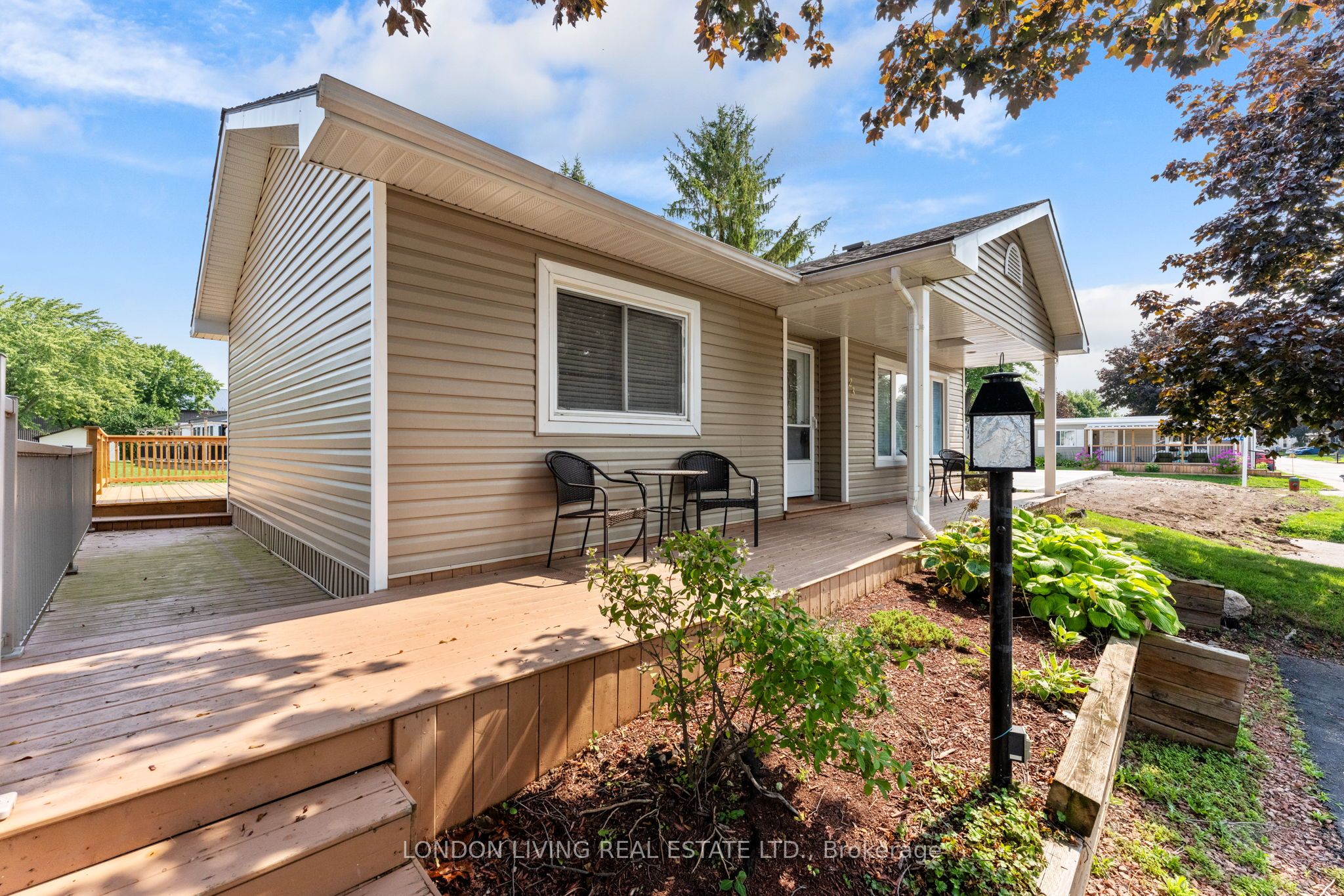 23 Pebble Beach Parkway, South Huron, ON N0M 1T0 photo 2