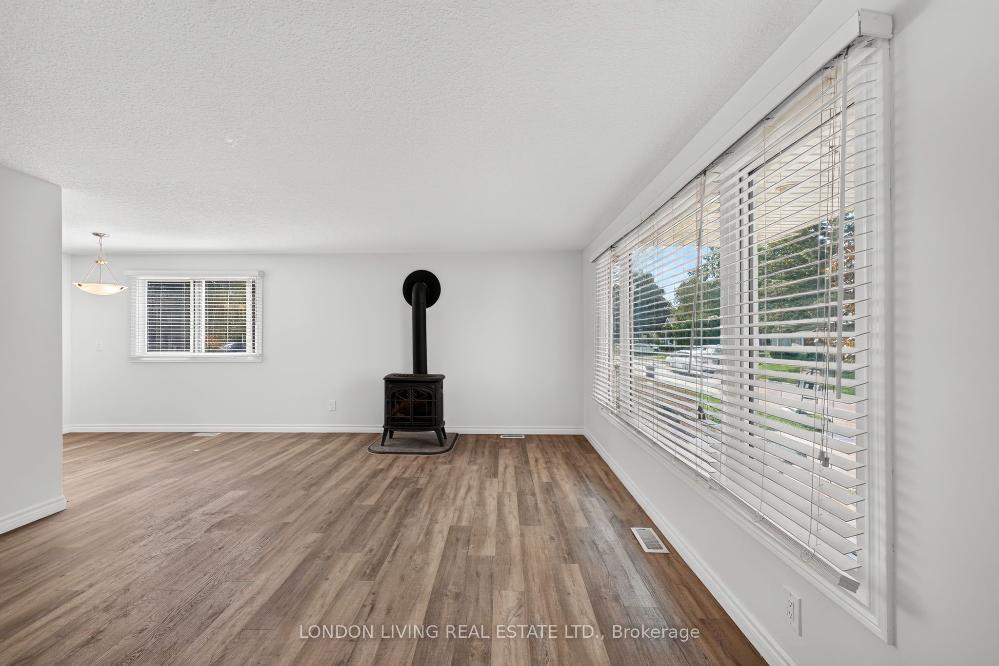 23 Pebble Beach Parkway, South Huron, ON N0M 1T0 photo 5