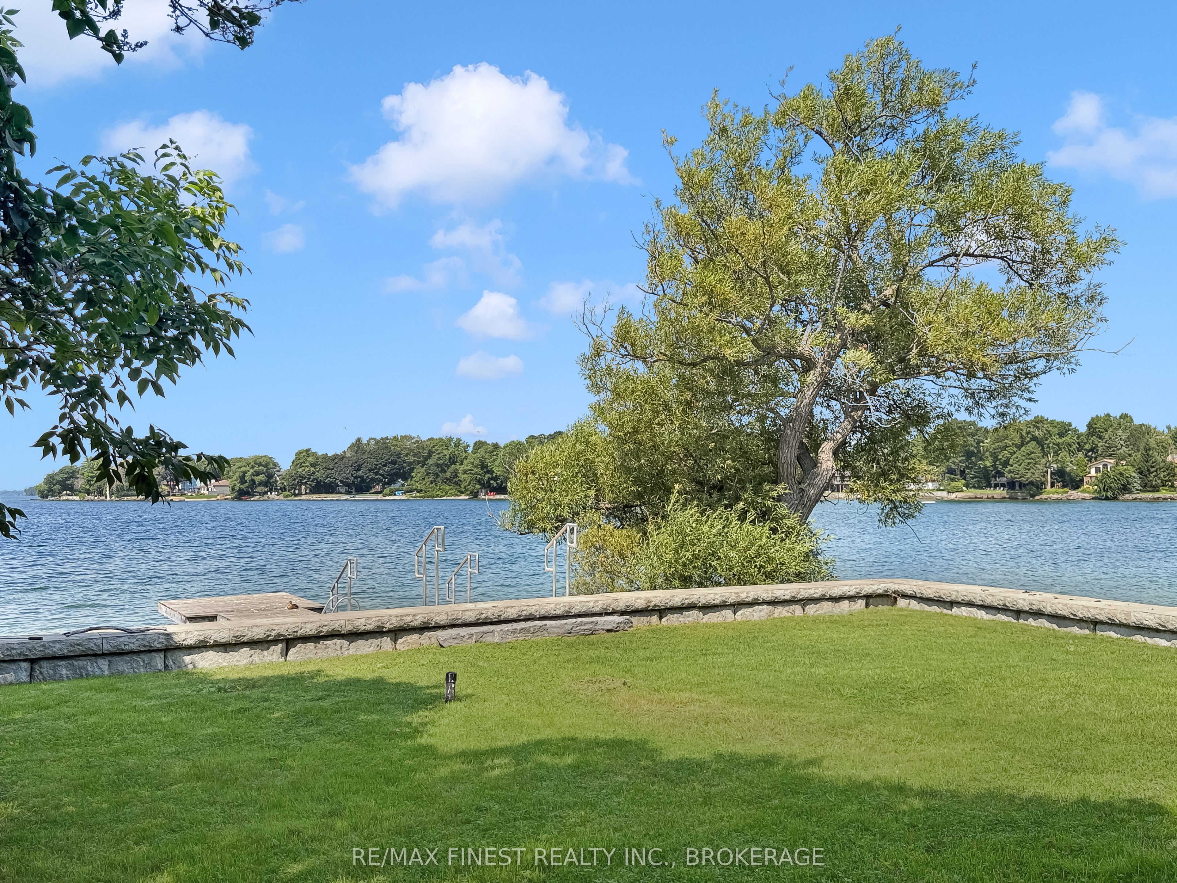 9 Point Crescent, Kingston, ON K7M 3P2 photo 5