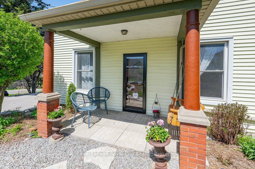 73 Queen Street, Puslinch, ON N0B 2C0 photo 3