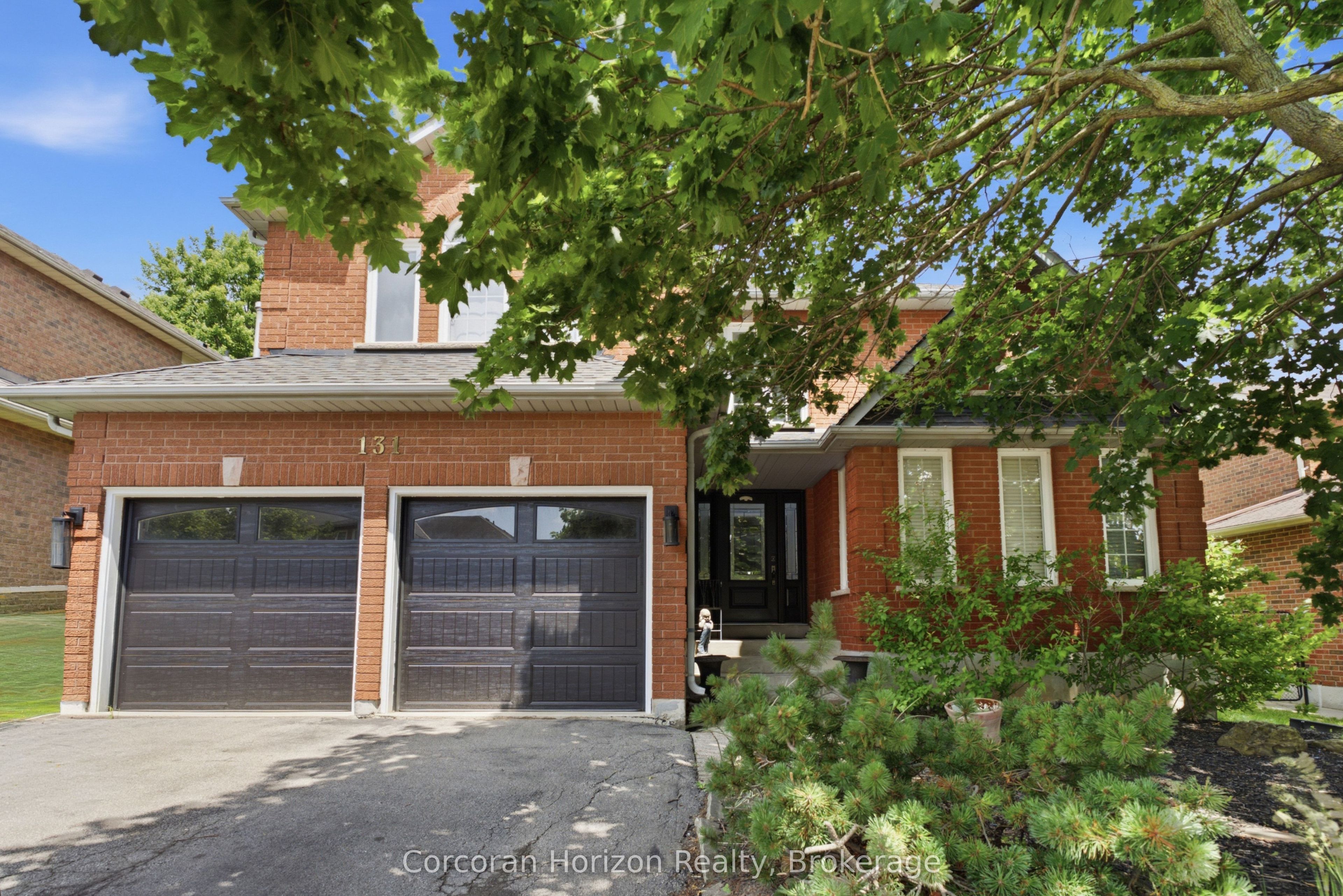131 Huntingwood Avenue, Hamilton, ON L9H 6X5 photo 3