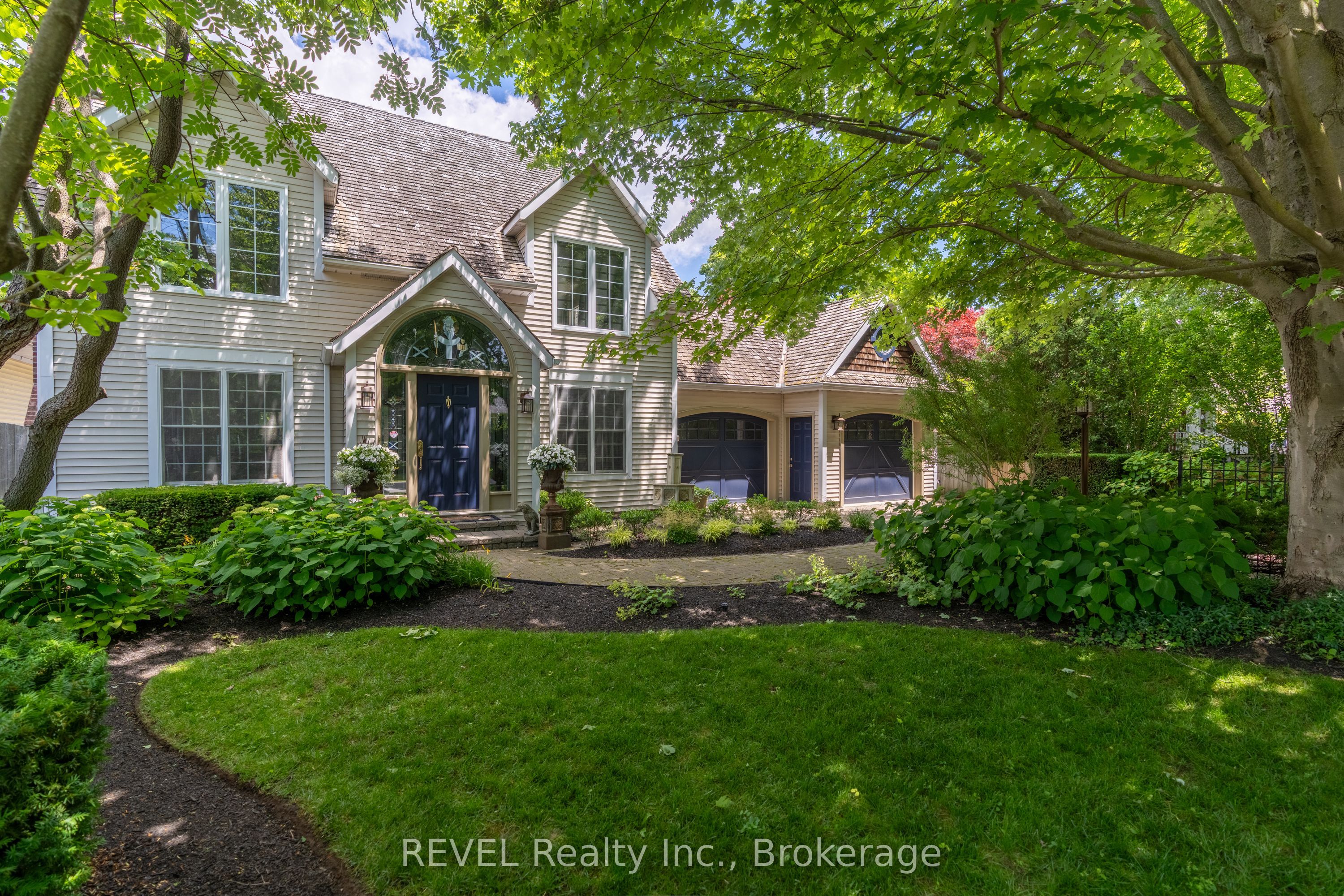 209 JOHN Street, Niagara-on-the-Lake, ON L0S 1J0