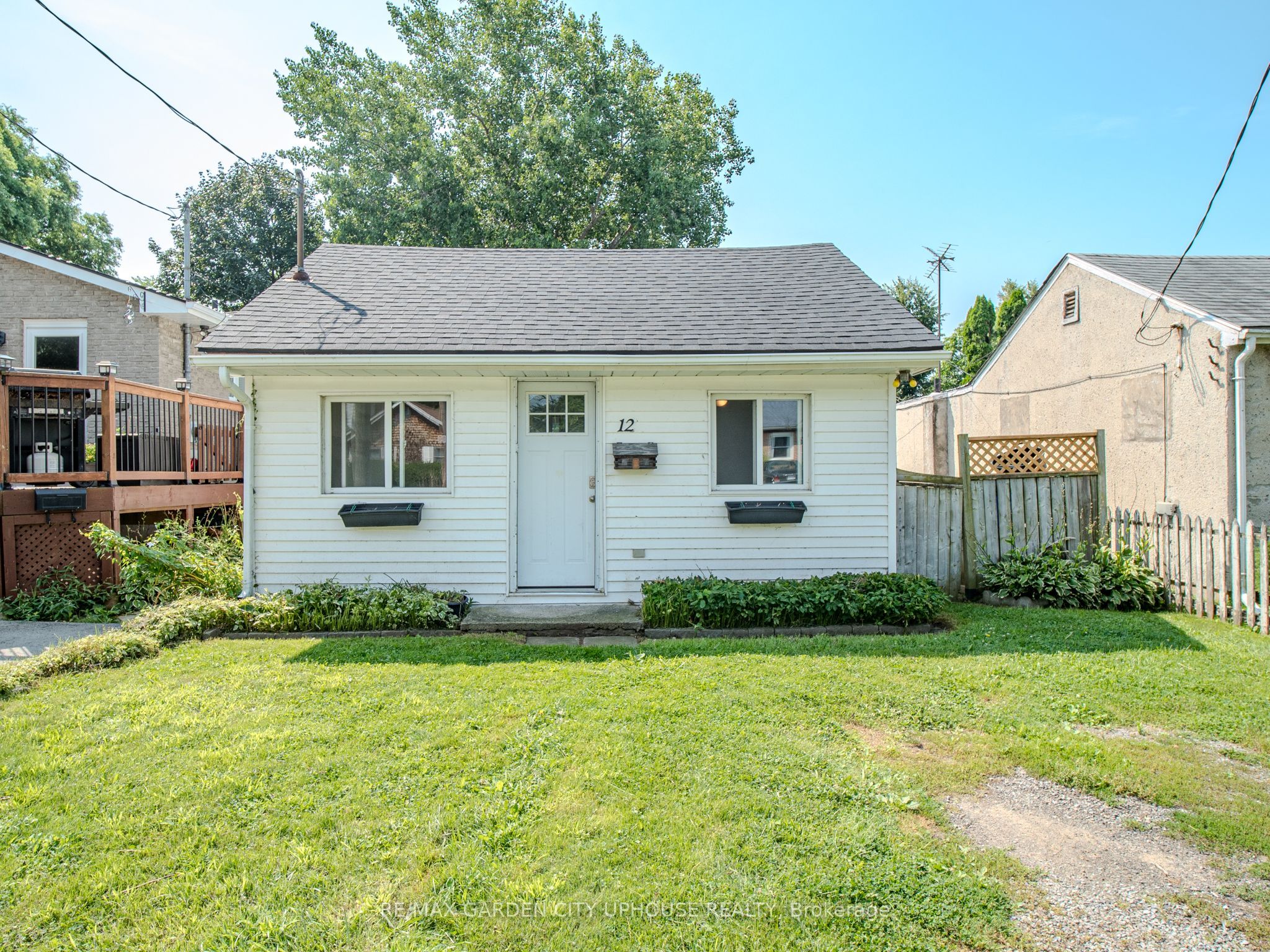 12 Beachaven Drive, St. Catharines, ON L2M 1A4