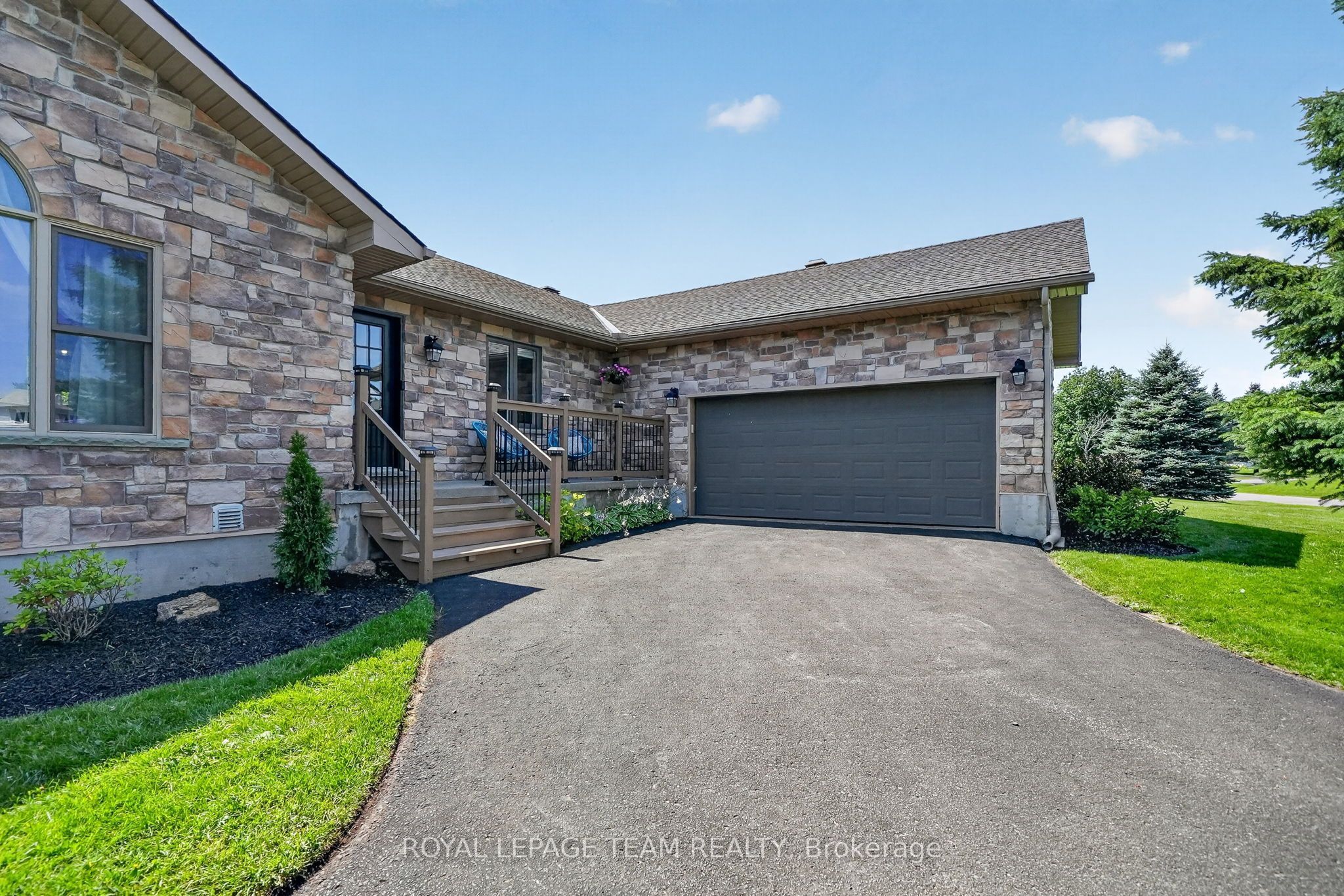 1550 Stanleyfield Crescent, Greely - Metcalfe - Osgoode - Vernon and Area, ON K4P 1M7 photo 4