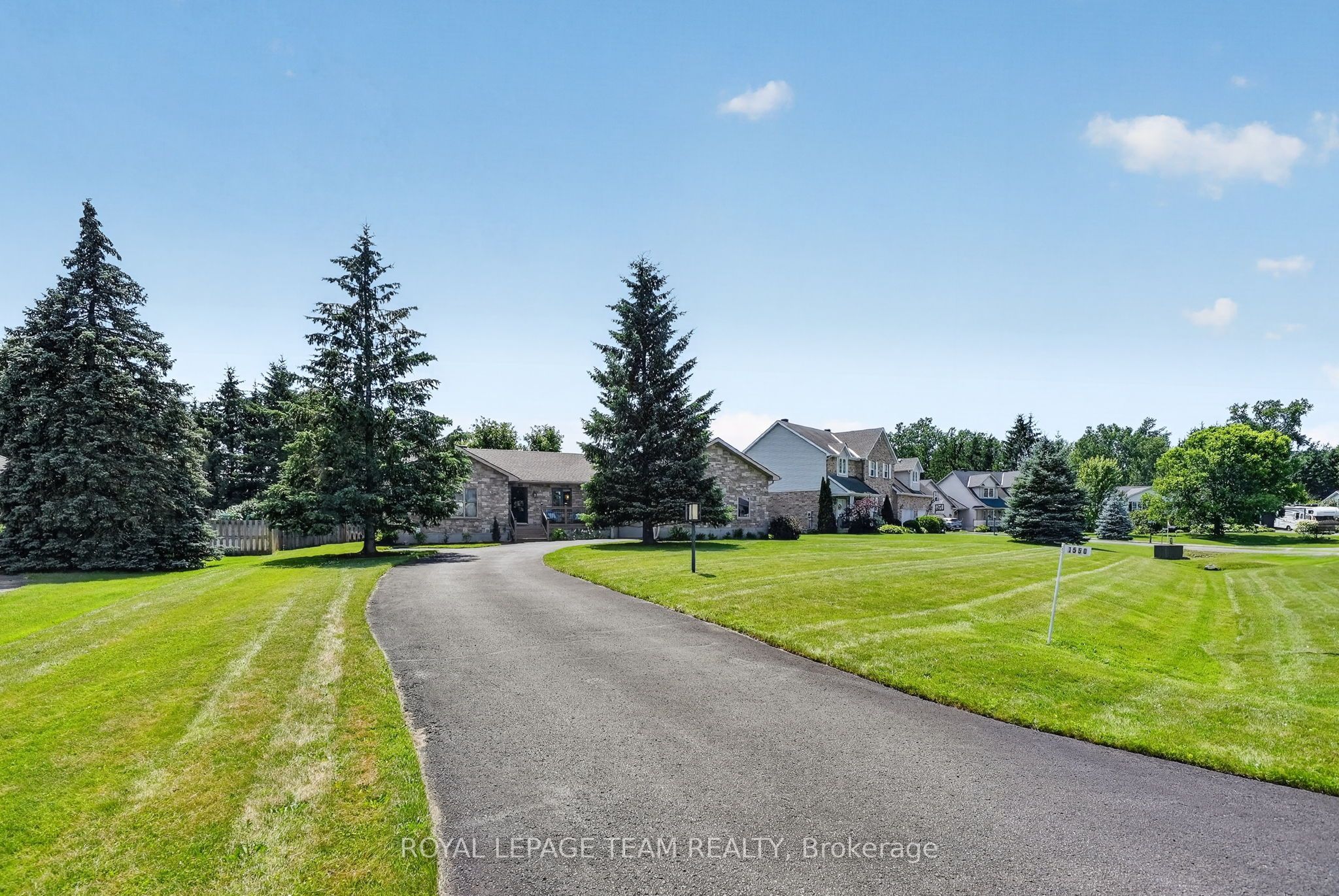1550 Stanleyfield Crescent, Greely - Metcalfe - Osgoode - Vernon and Area, ON K4P 1M7 photo 5