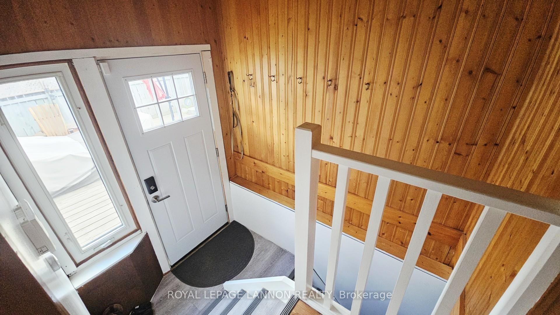 295 Cowan Street, Thunder Bay, ON P7A 1R6 photo 2