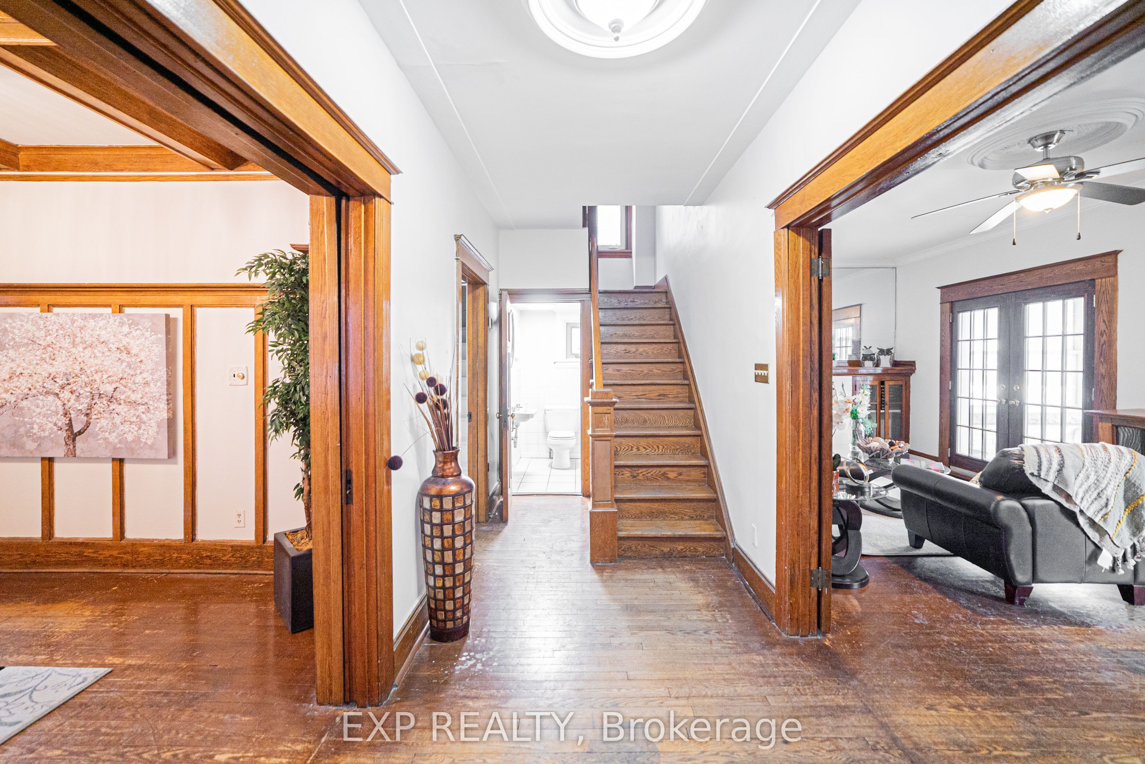 52 Proctor Boulevard Main, Hamilton, ON L8M 2M4 photo 5