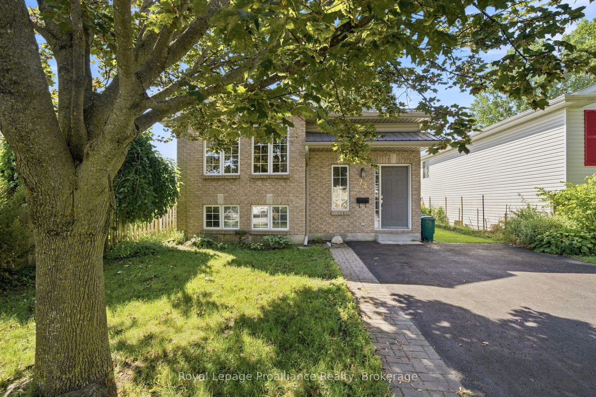 72 LIDDLE Lane, Belleville, ON K8N 5X1 photo 2