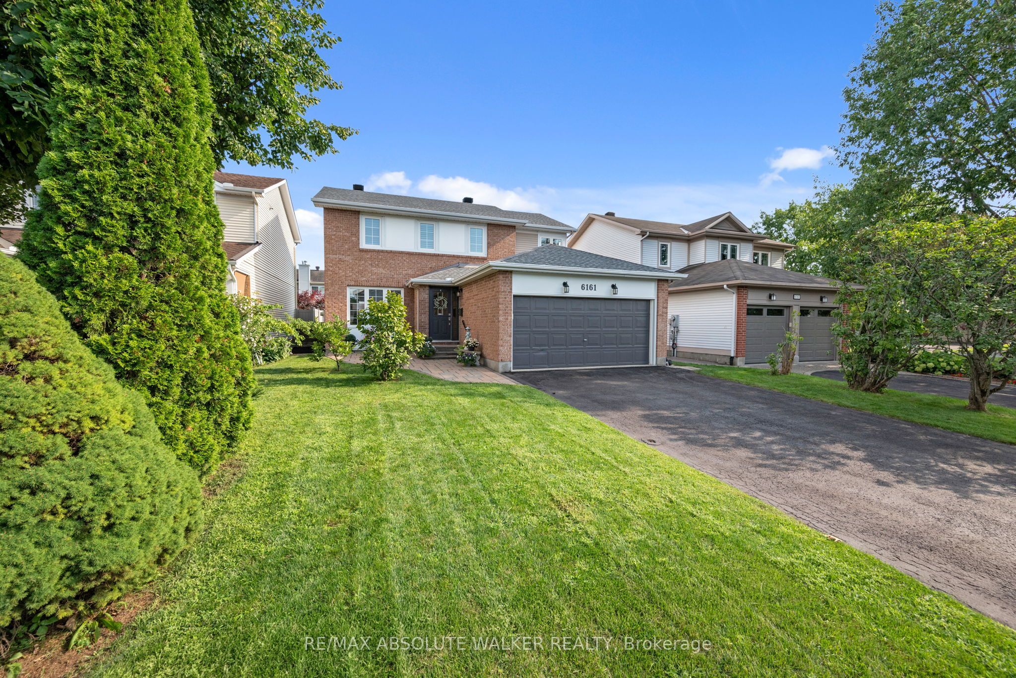 6161 Lariviere Crescent, Orleans - Convent Glen and Area, ON K1W 1C7 photo 3