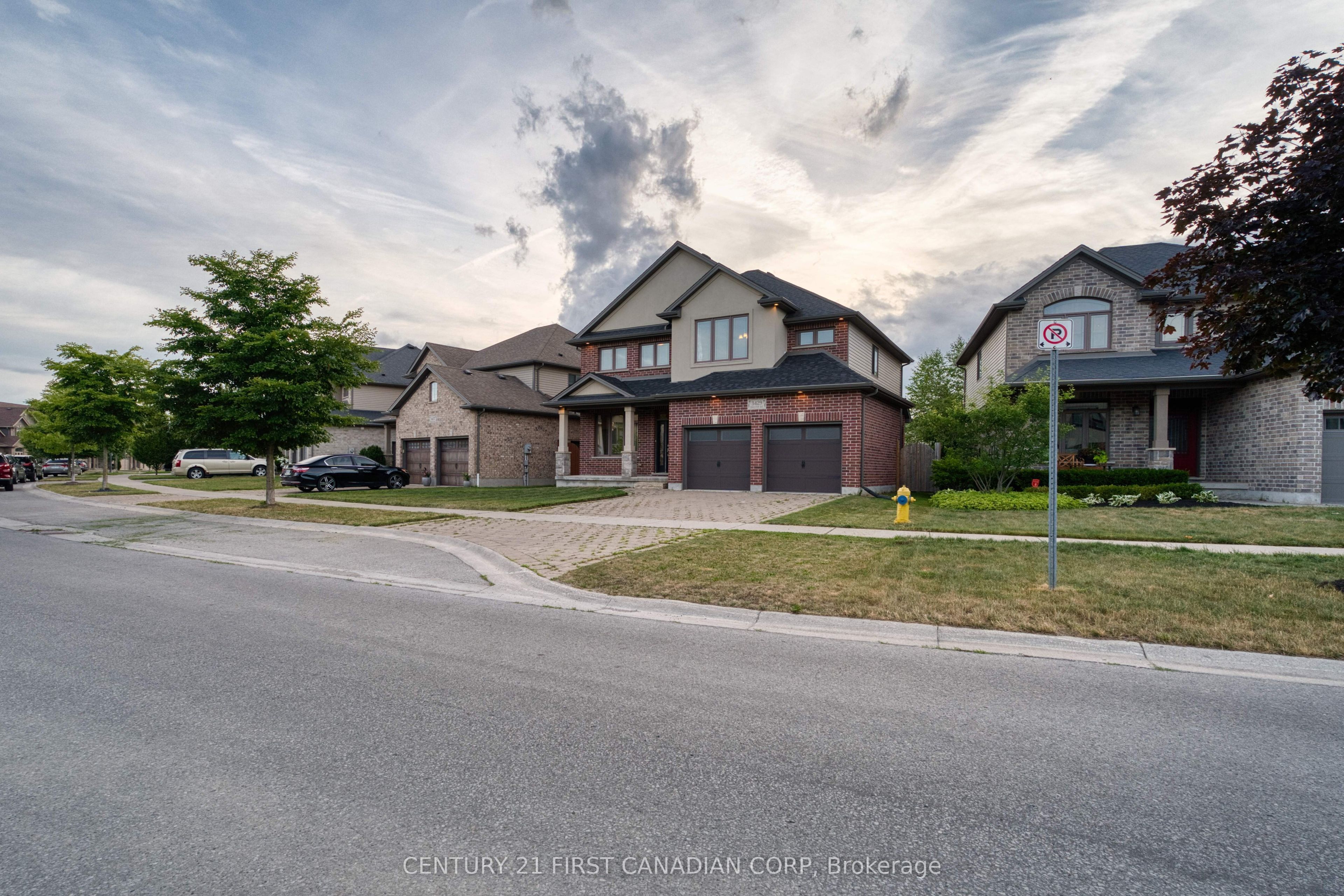 3429 Singleton Avenue, London South, ON N6L 0C5 photo 2