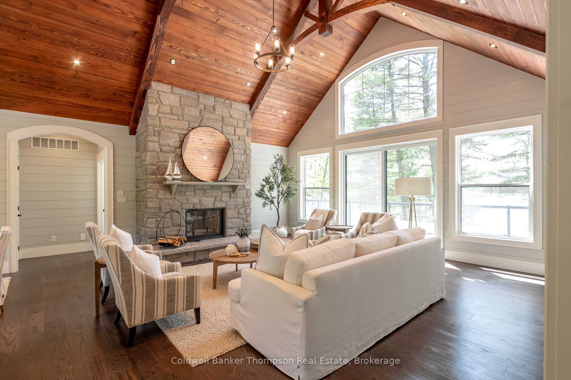 1204 Seabreeze Road, Lake of Bays, ON P0A 1H0
