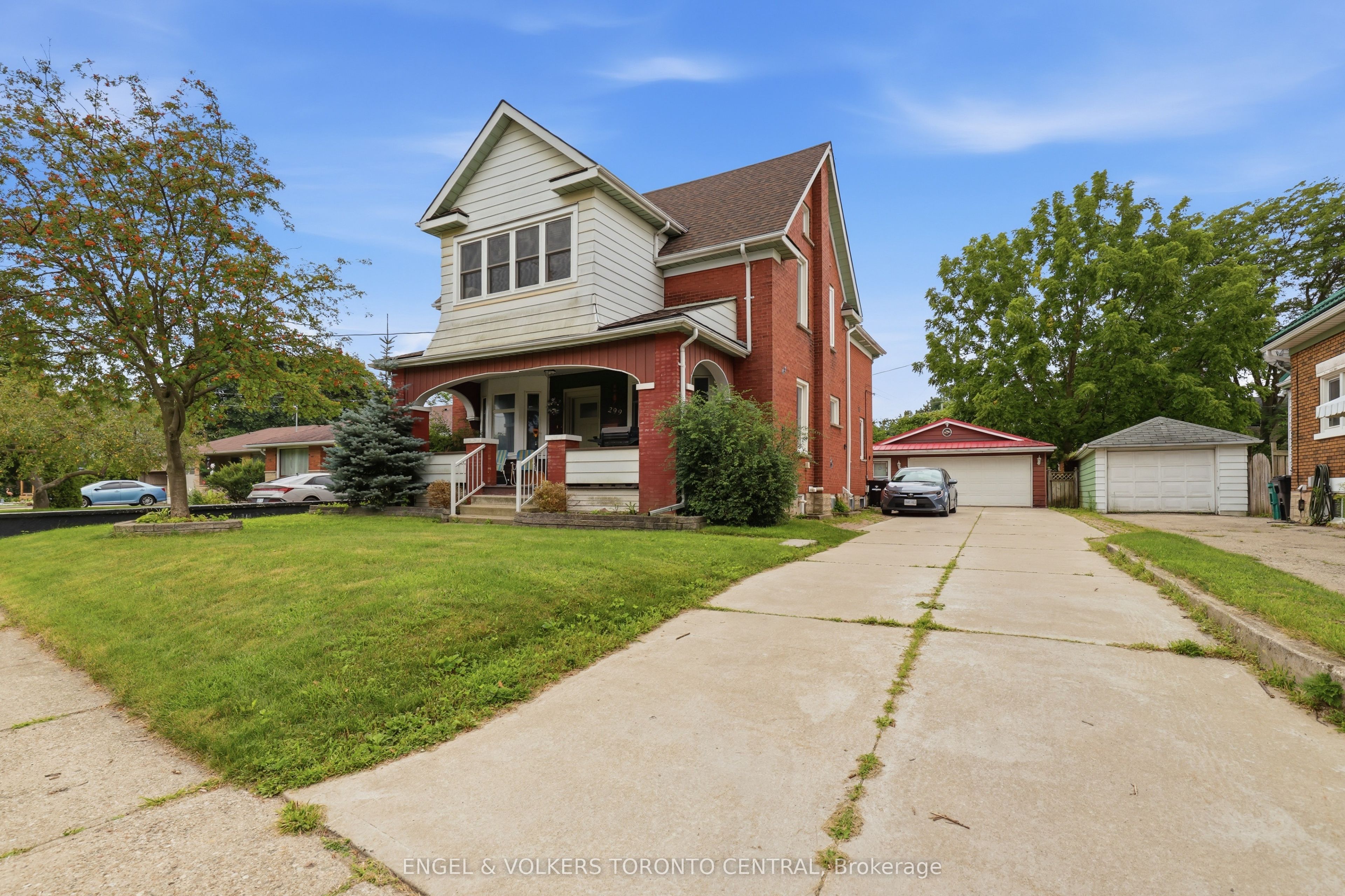 299 Bridgeport Road E, Waterloo, ON N2J 2K9 photo 2