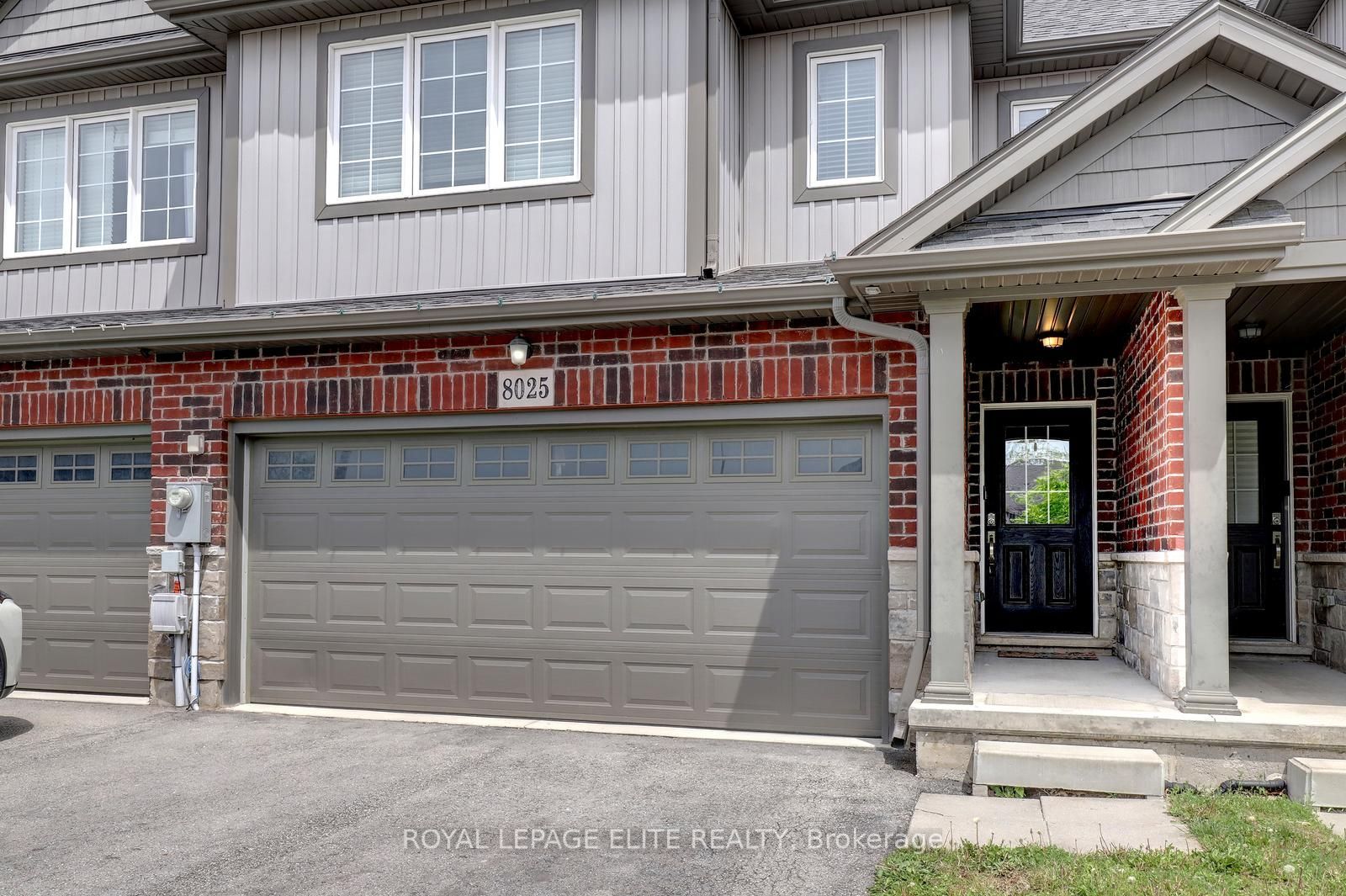 8025 Cole Court, Niagara Falls, ON L2G 0H8 photo 2