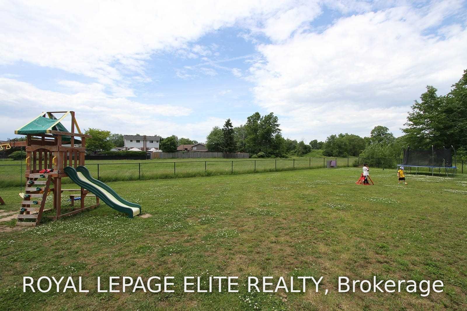 8025 Cole Court, Niagara Falls, ON L2G 0H8 photo 5