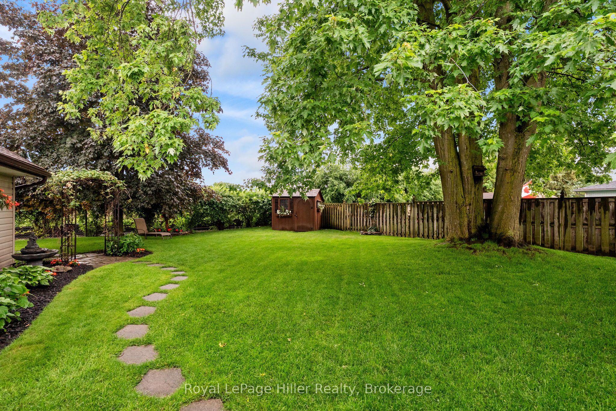 59 Briarhill Drive, Stratford, ON N5A 6N6 photo 2