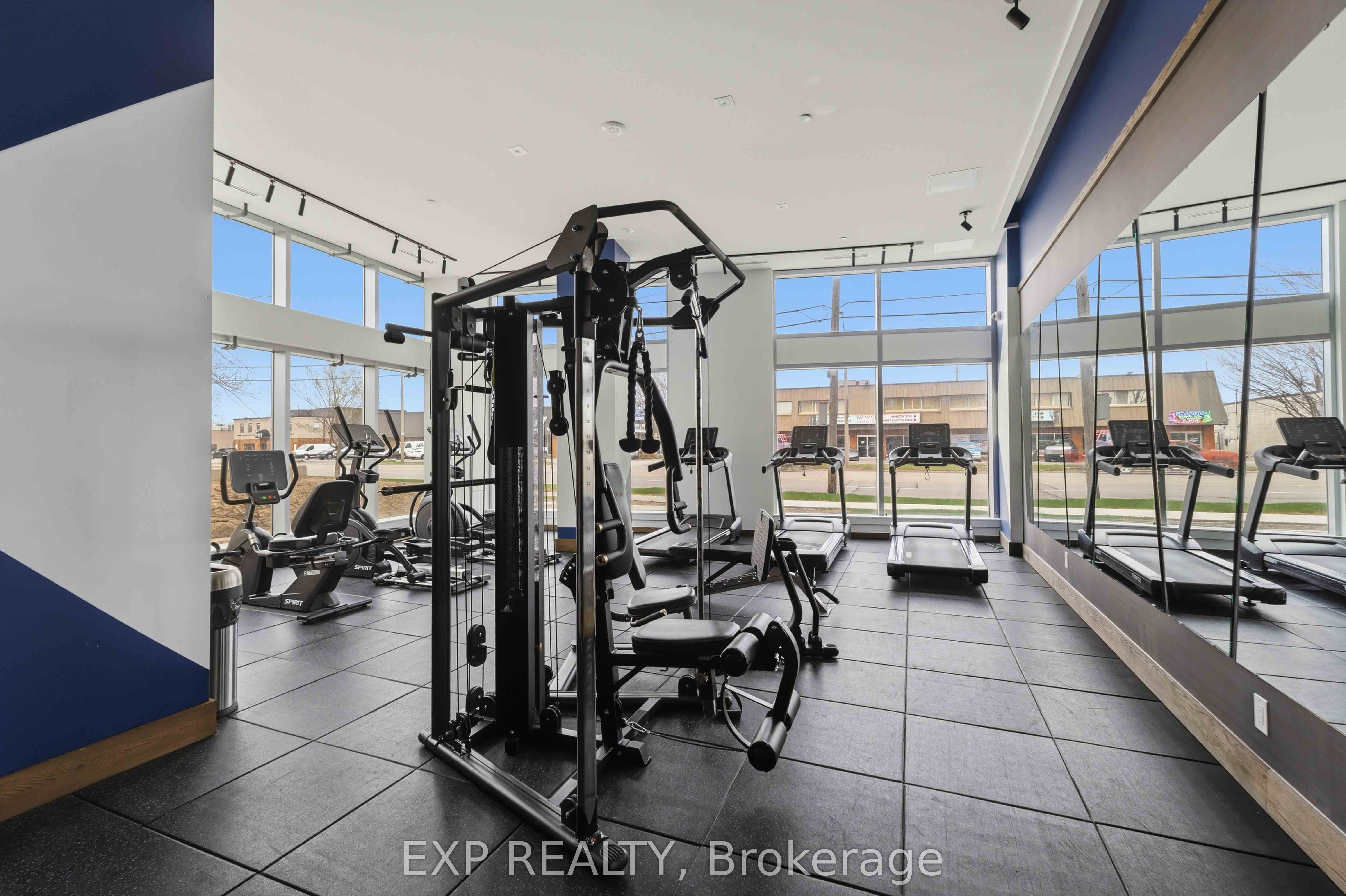 2782 Barton Street E 1607, Hamilton, ON L8E 2J8 photo 4