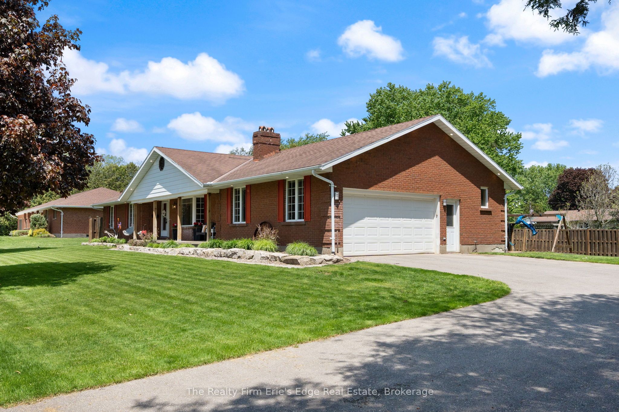 8 Causyn Avenue, Norfolk, ON N0E 1G0