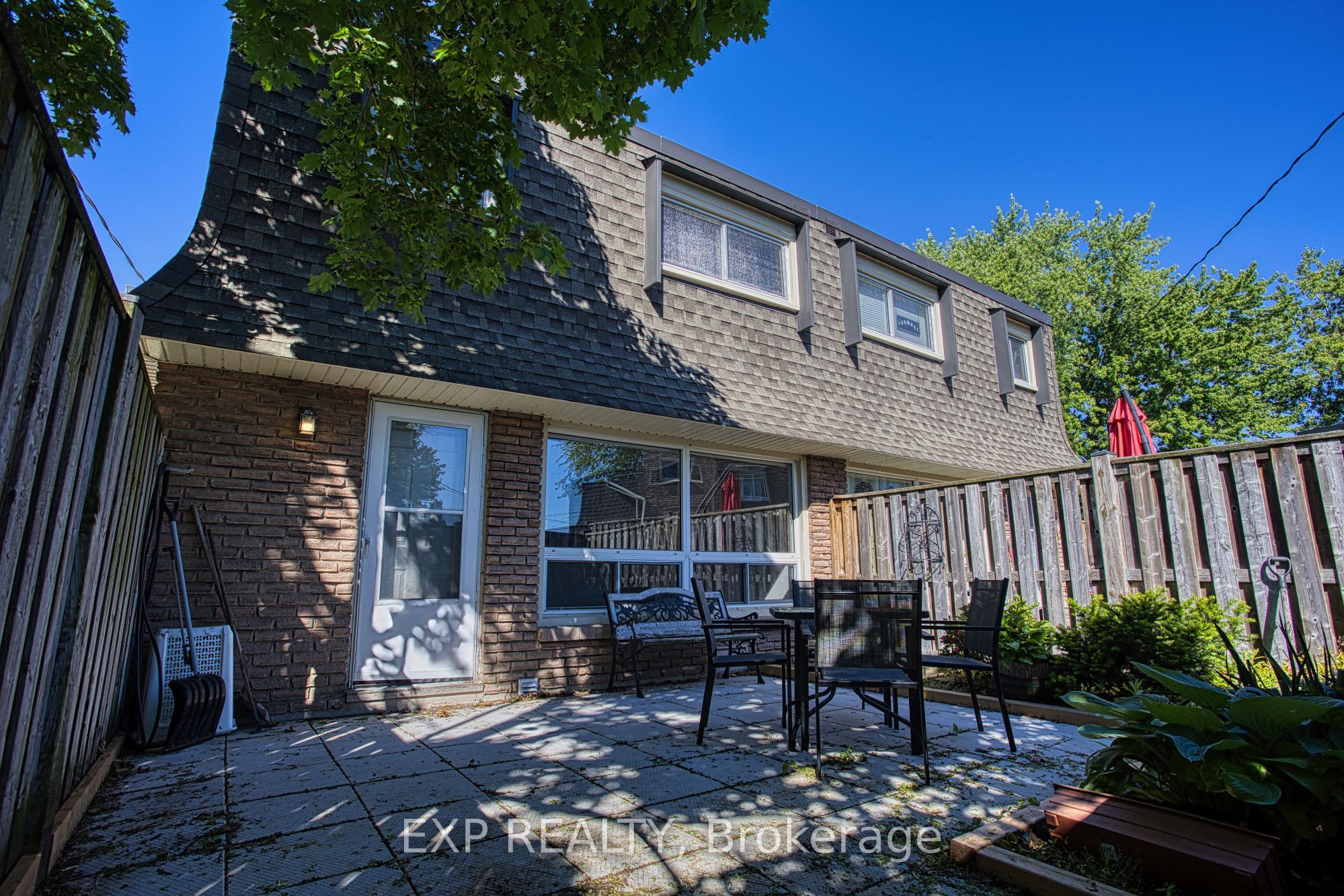 7 Viking Court 404, Grimsby, ON L3M 3T8 photo 3
